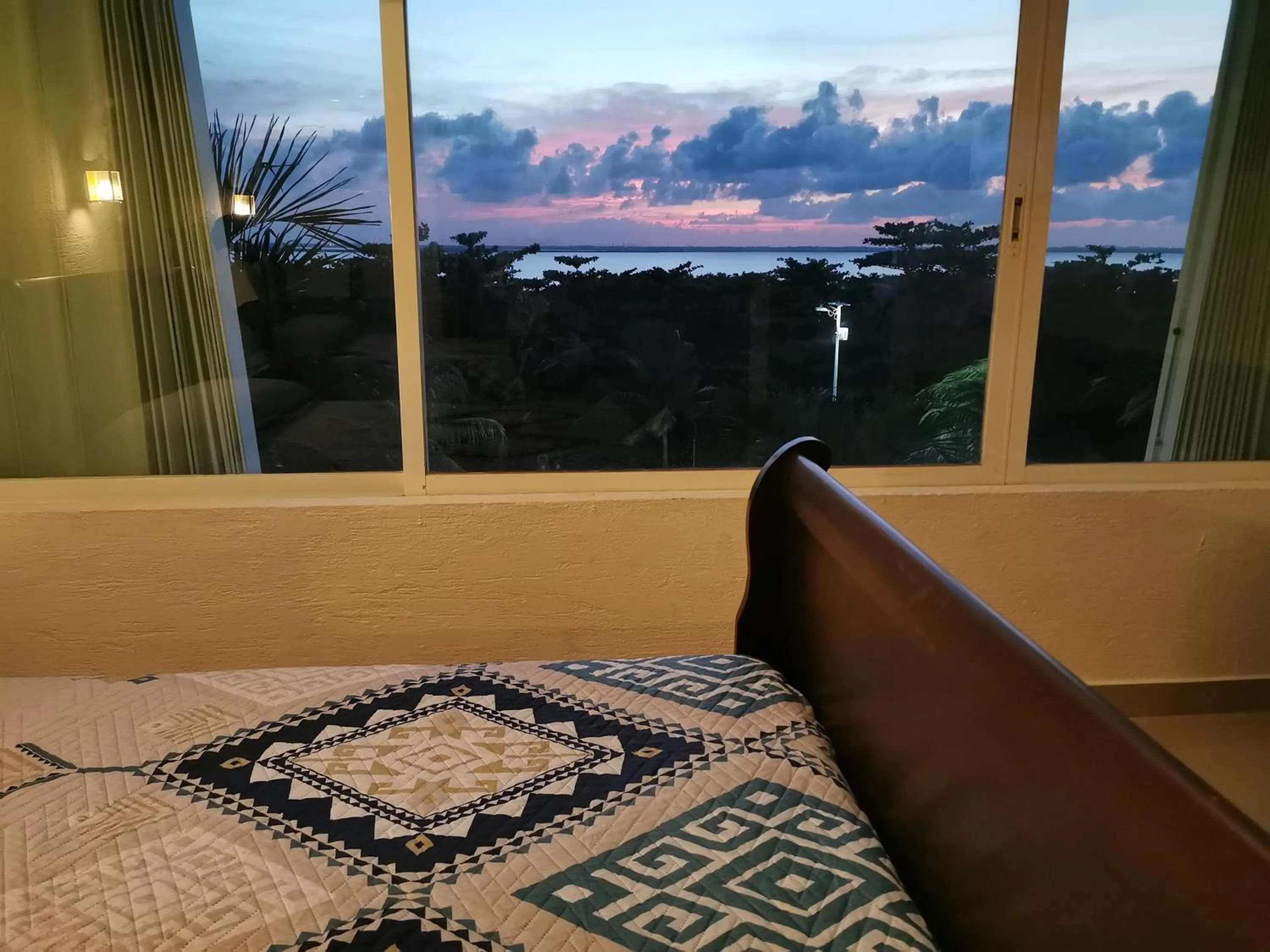 Bed in Suites Brisas Cancun