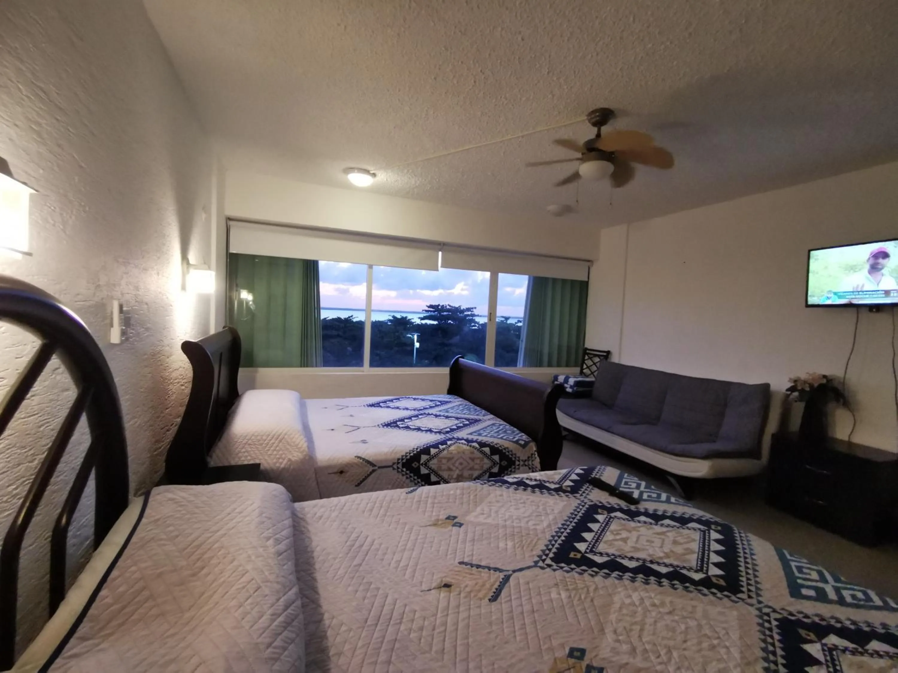 Bed in Suites Brisas Cancun