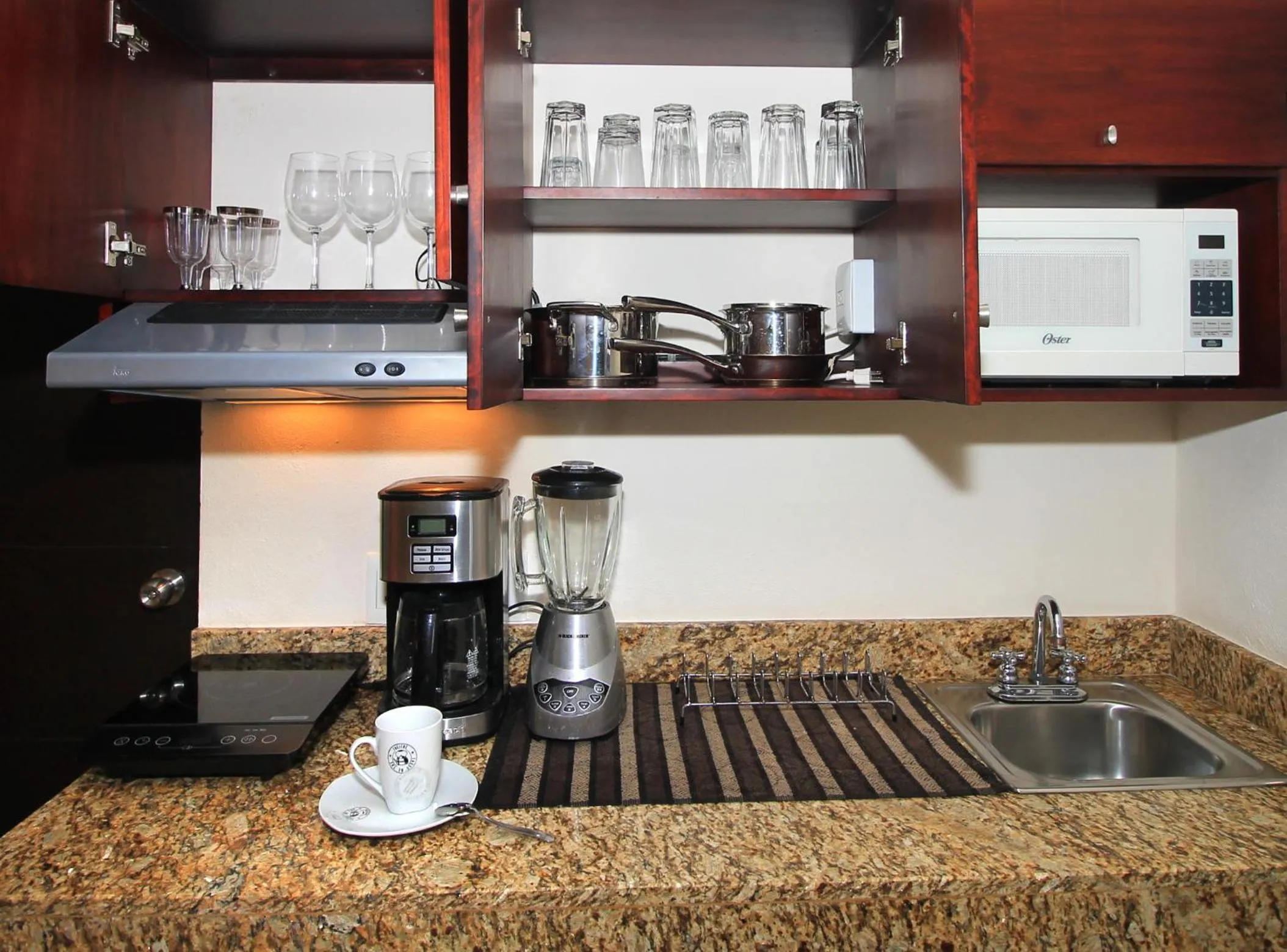 Coffee/tea facilities in Papagayo Hotel Boutique