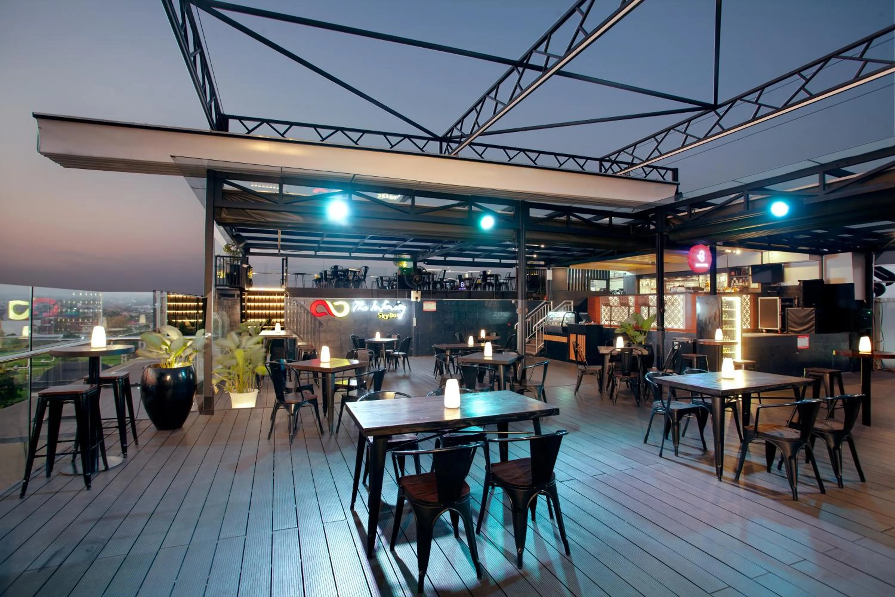 Platinum Adisucipto Hotel & Conference Center