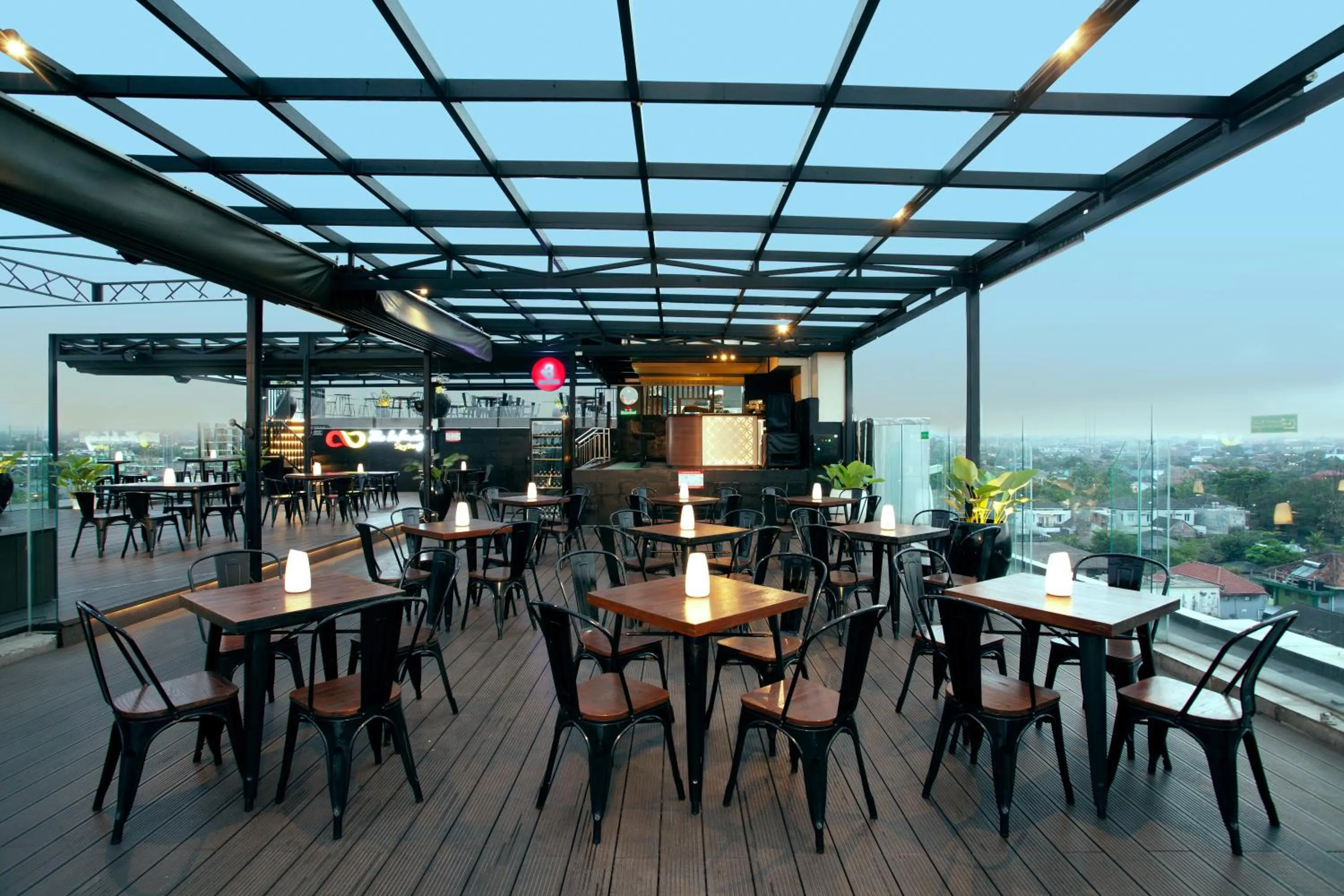 Platinum Adisucipto Hotel & Conference Center