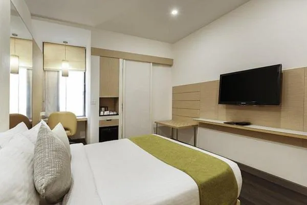 Bed in Sarovar Portico Outer Ring Road