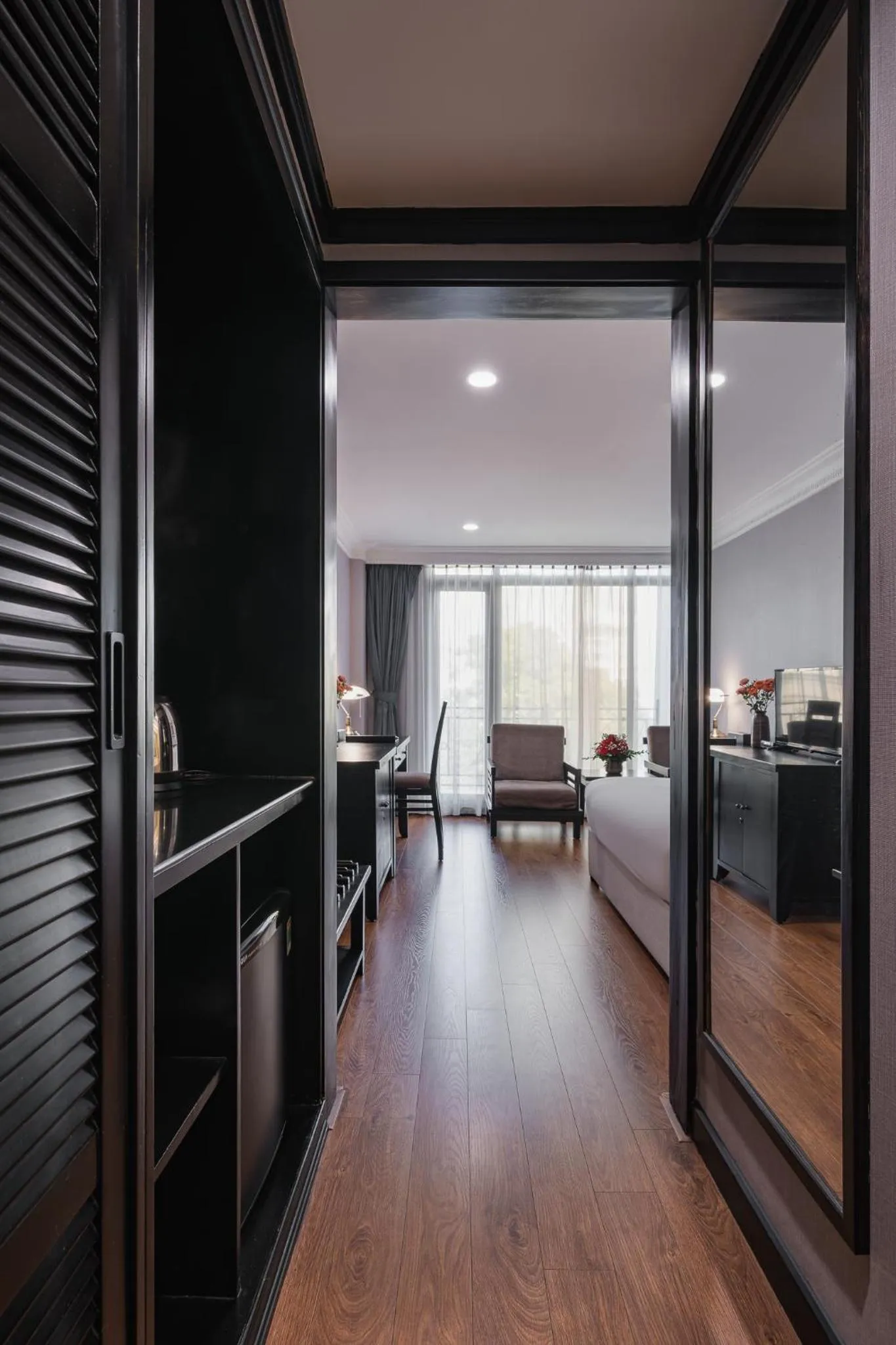 room service, Bed in La Passion Classic Hotel