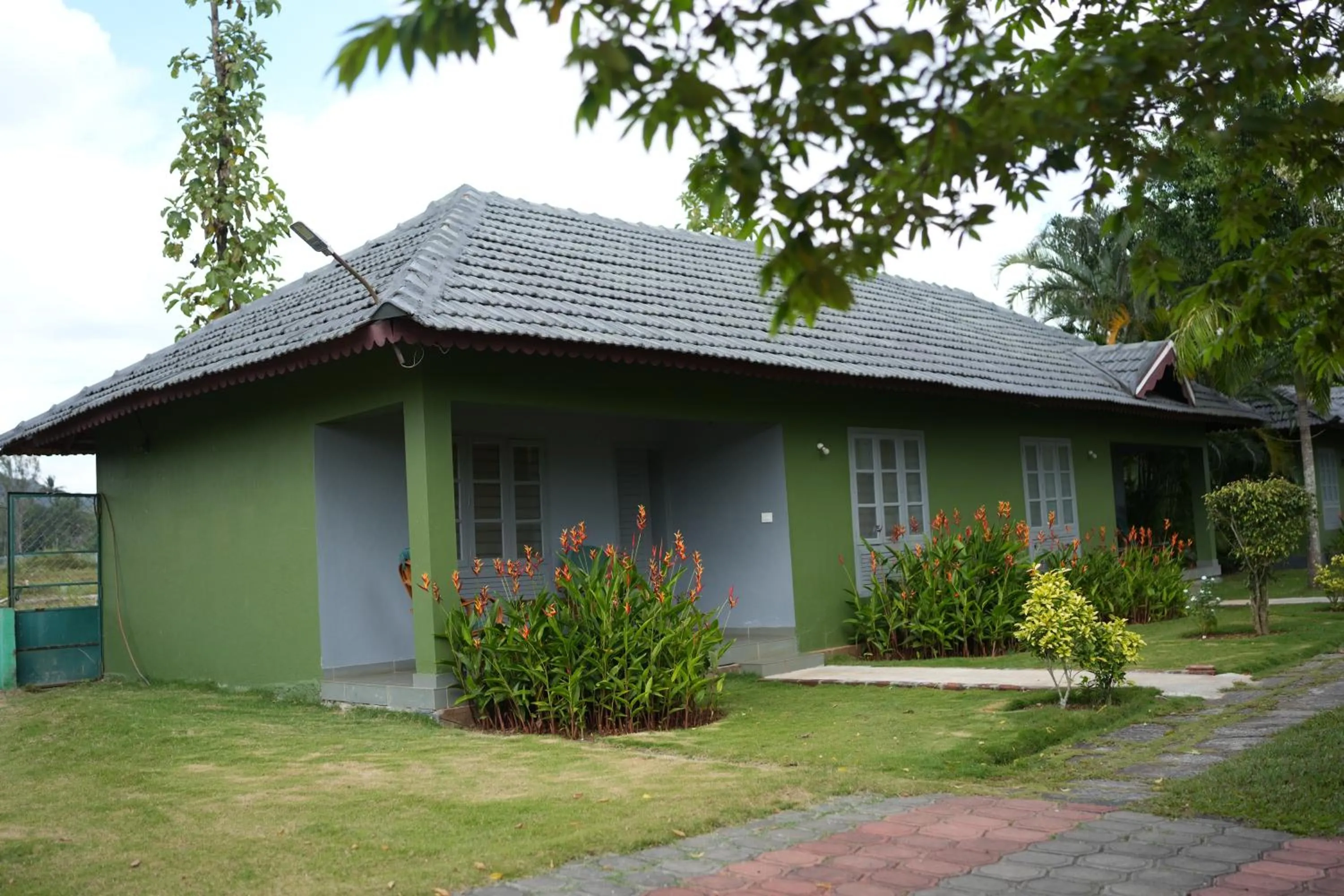Facade/entrance in Palm Era Resorts