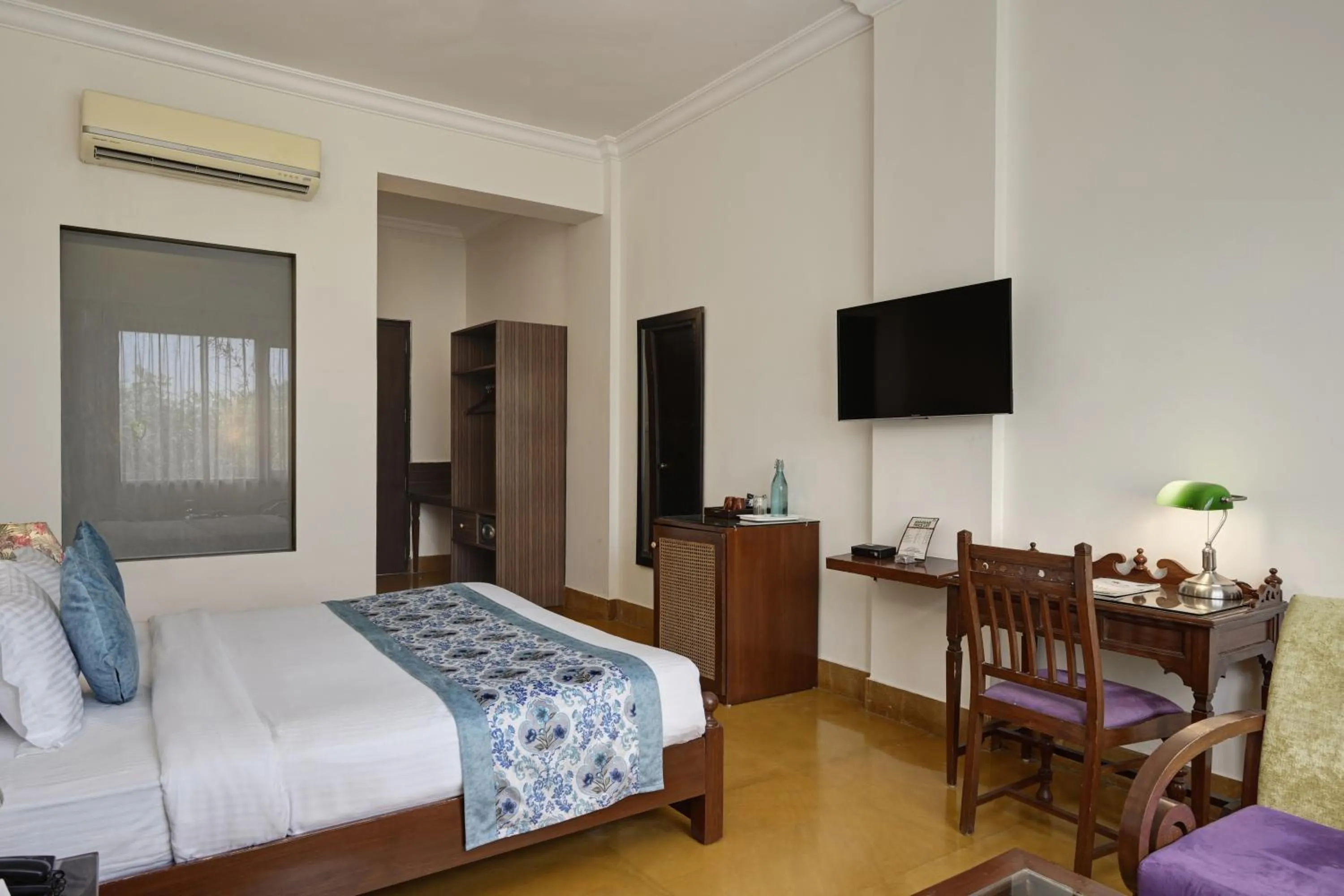 Property building, Bed in Anandam - Jacuzzi & Private Pool Villas in Udaipur