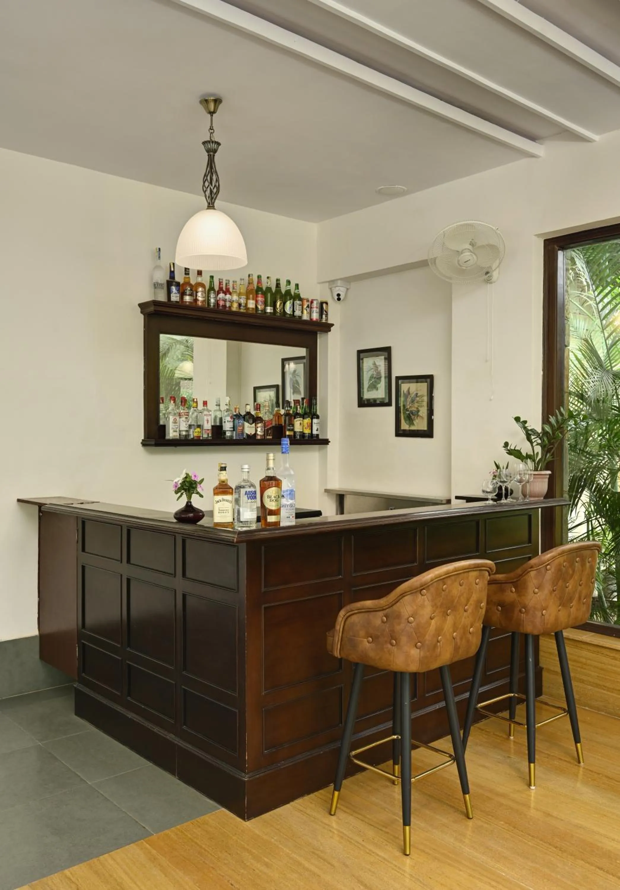 Lounge or bar in Anandam - Jacuzzi & Private Pool Villas in Udaipur