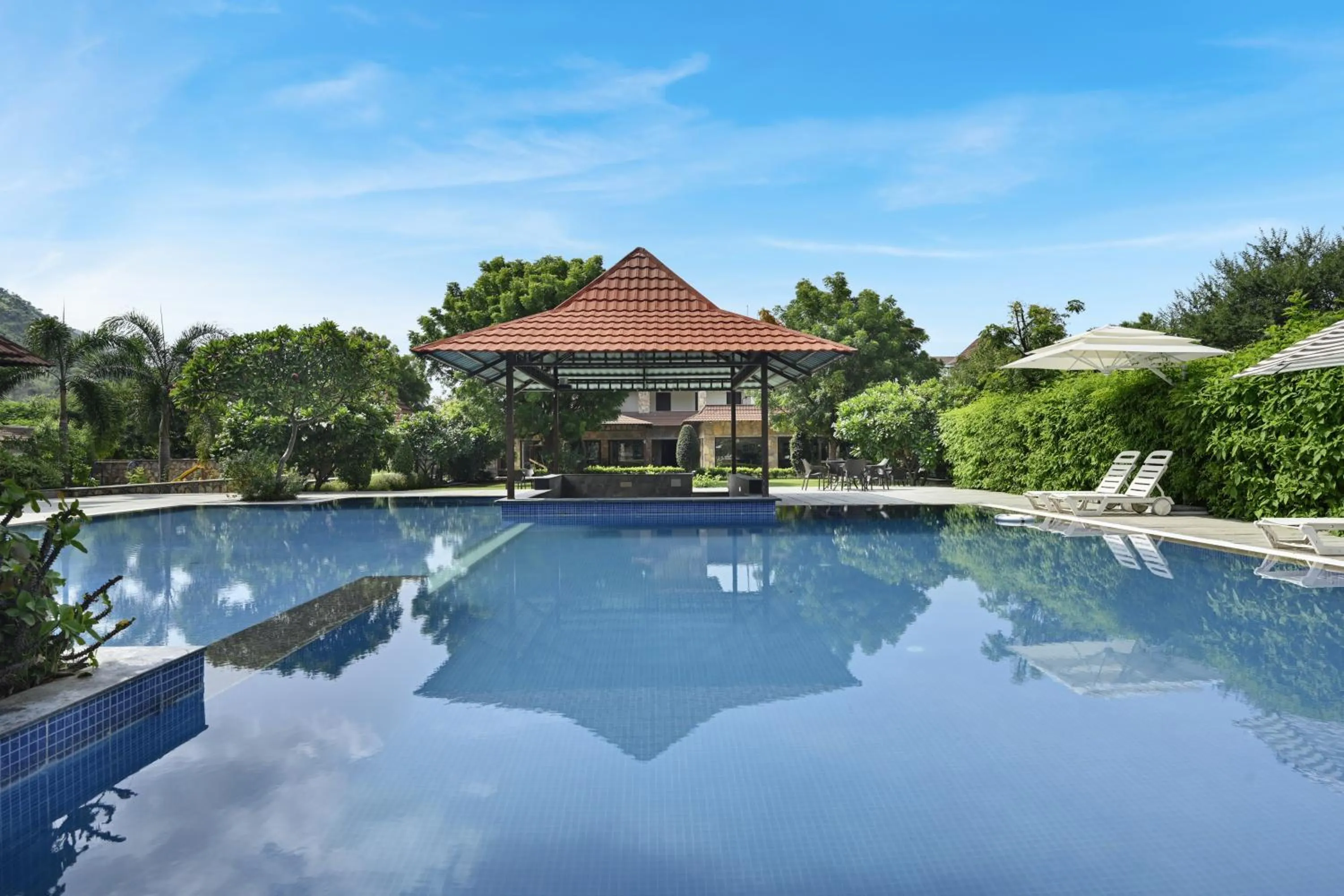 Swimming pool in Anandam - Jacuzzi & Private Pool Villas in Udaipur
