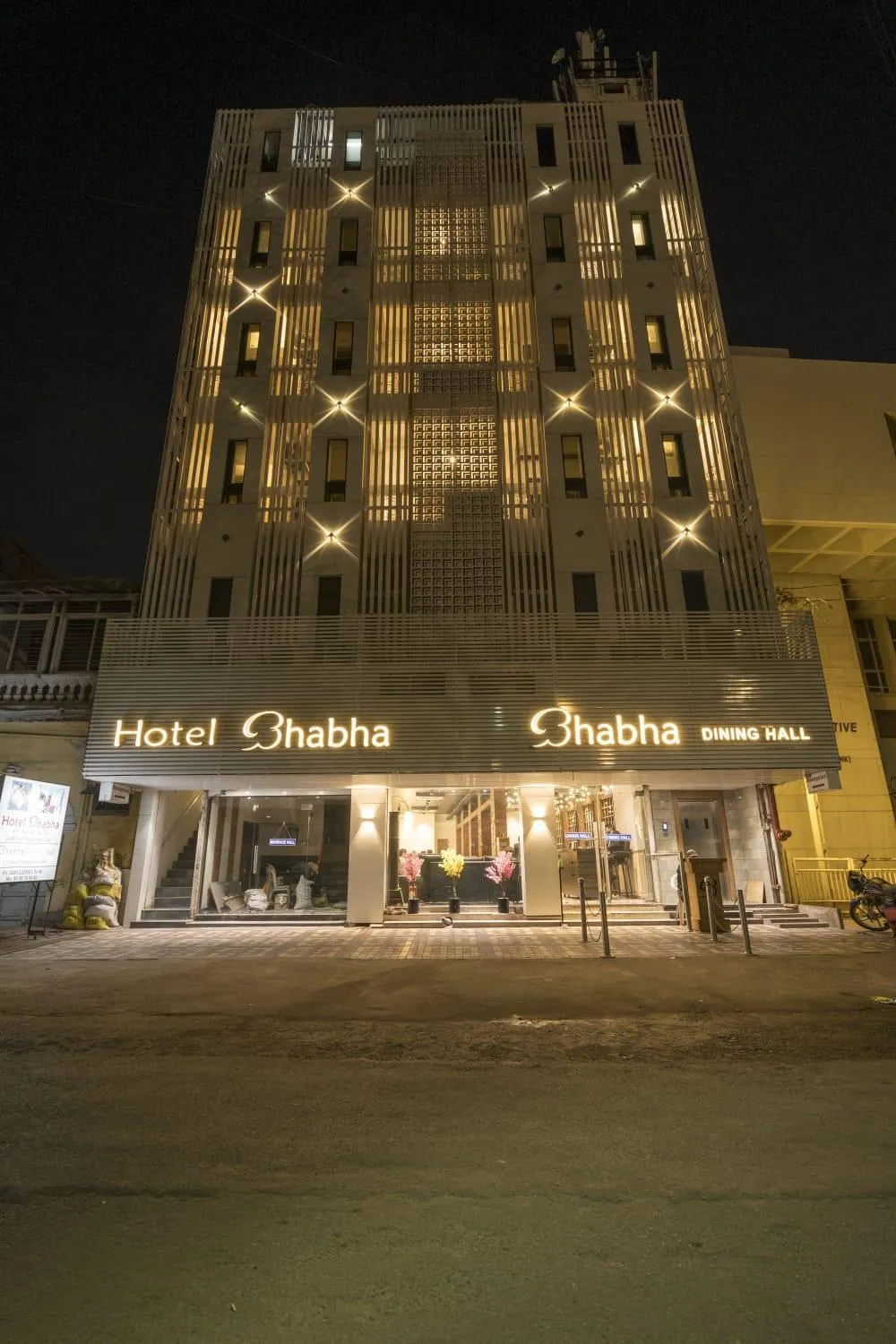 Property building in Hotel Bhabha