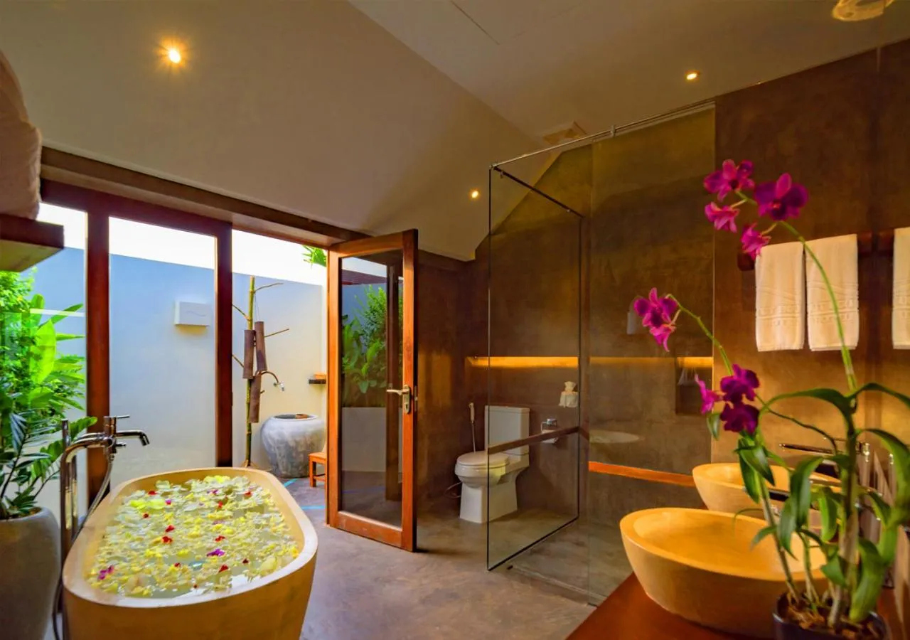 Toilet in Sakmut Boutique Hotel