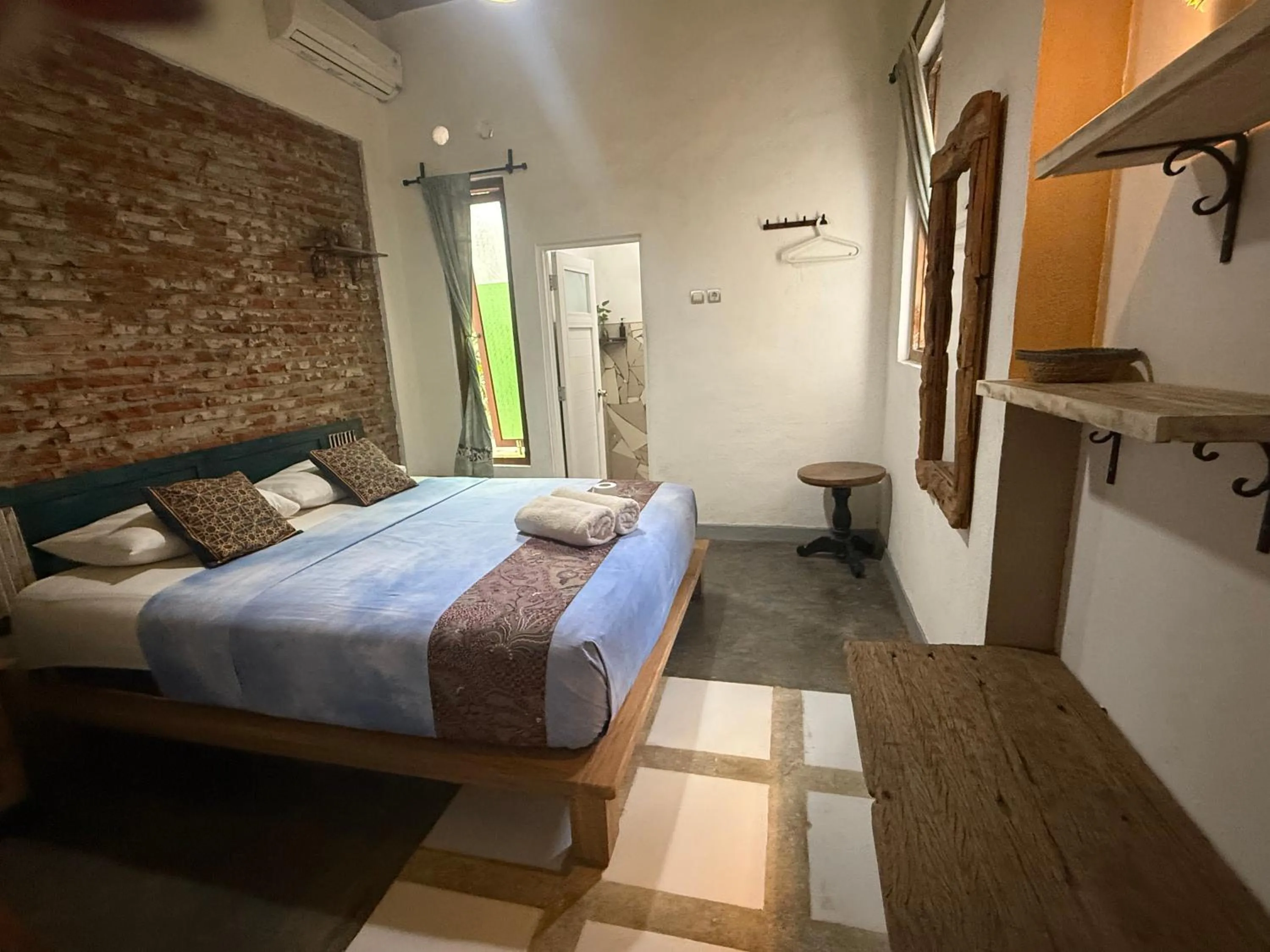 Bed in Nextdoor Rooms