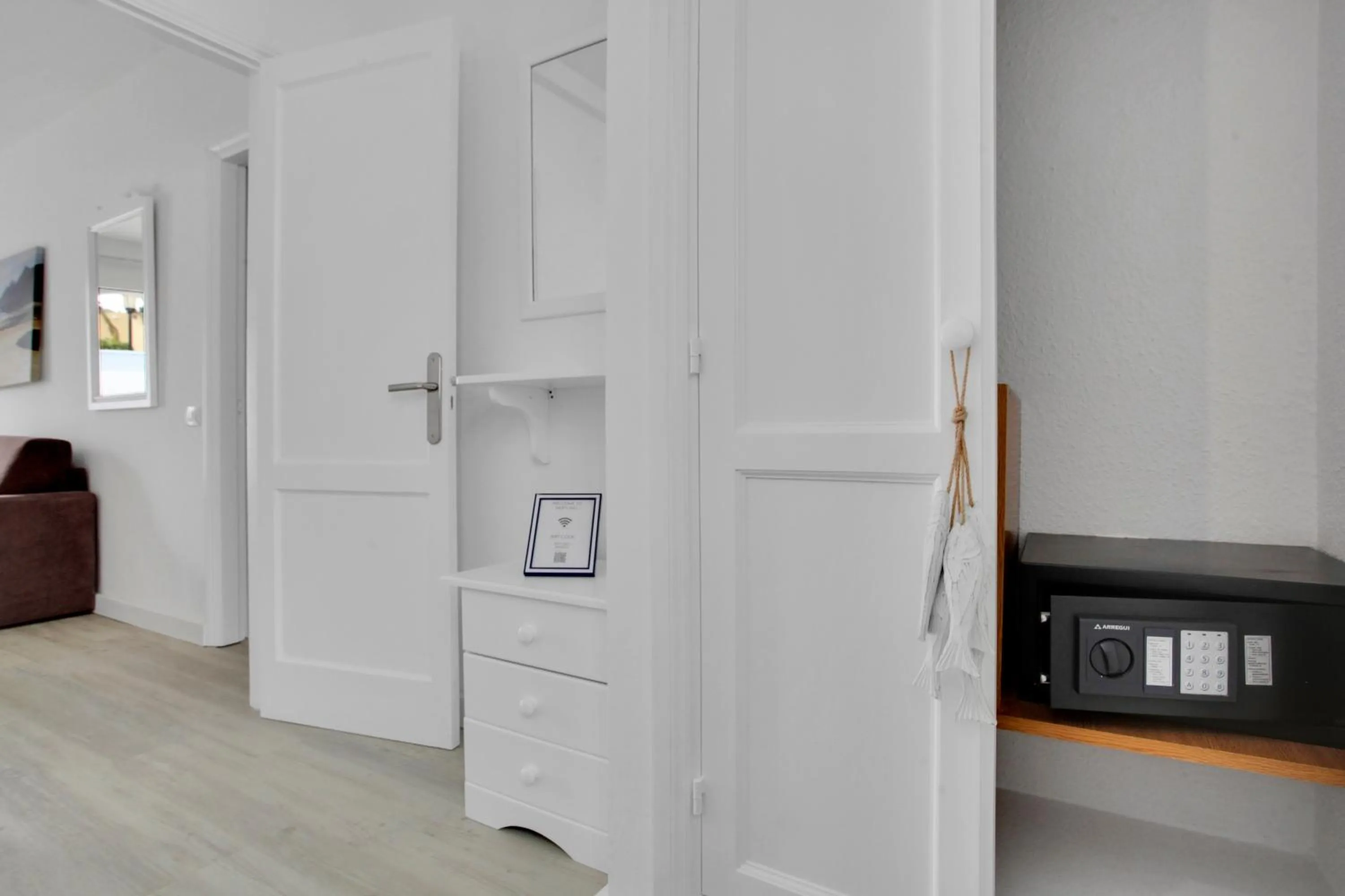 safe in Neptuno Bungalows - Adults Only