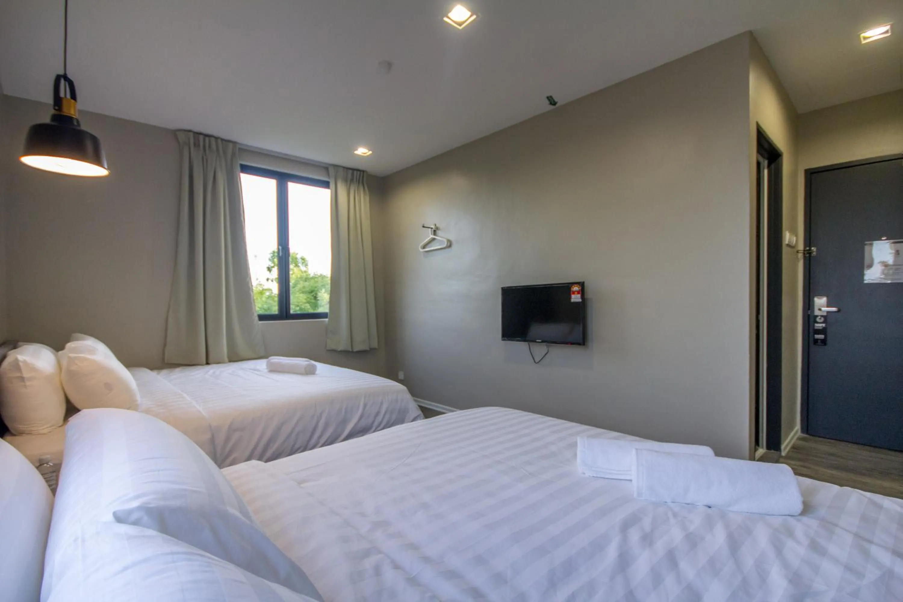 Bedroom, Bed in Chariton Hotel Alma