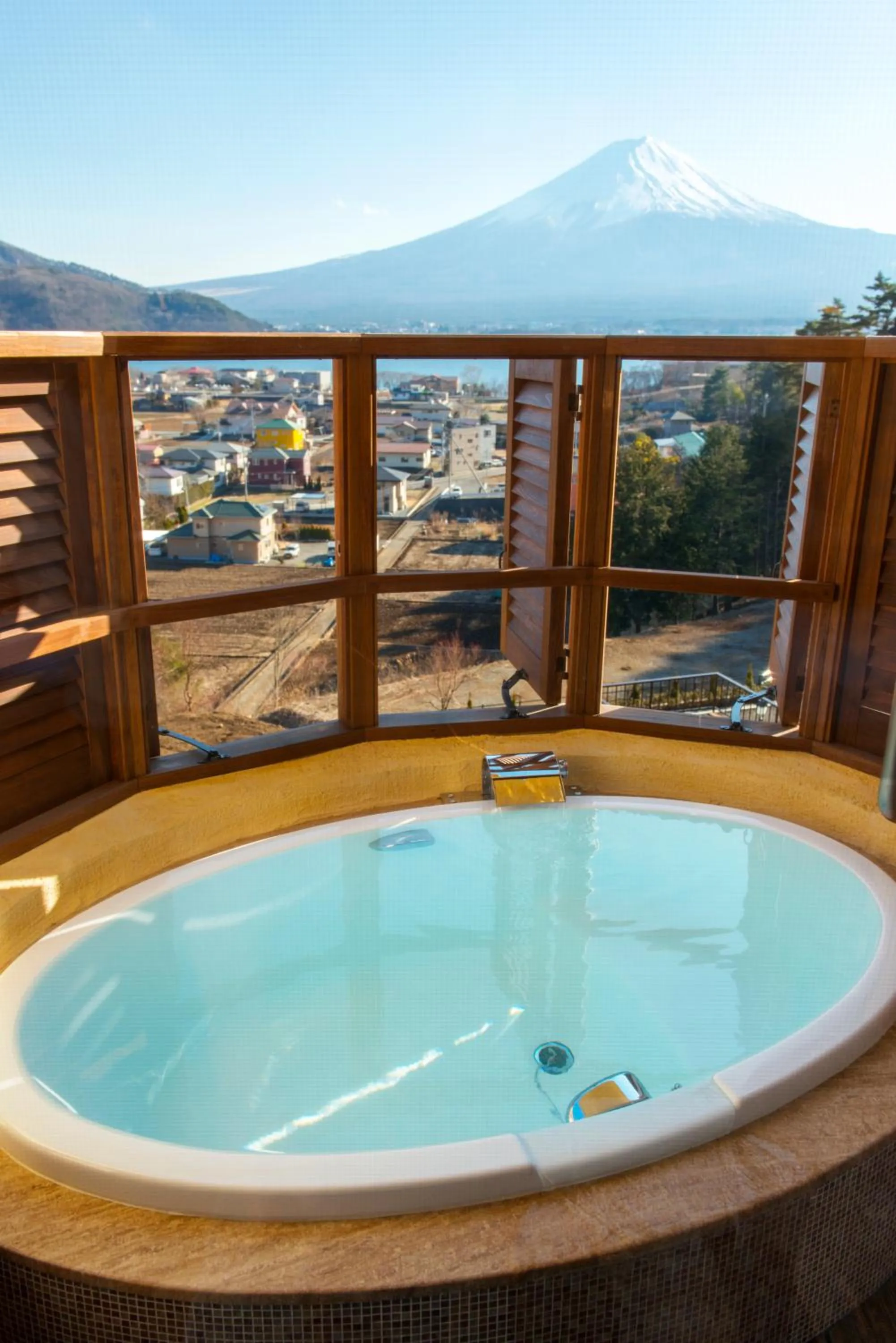 Mountain view in La Vista Fujikawaguchiko