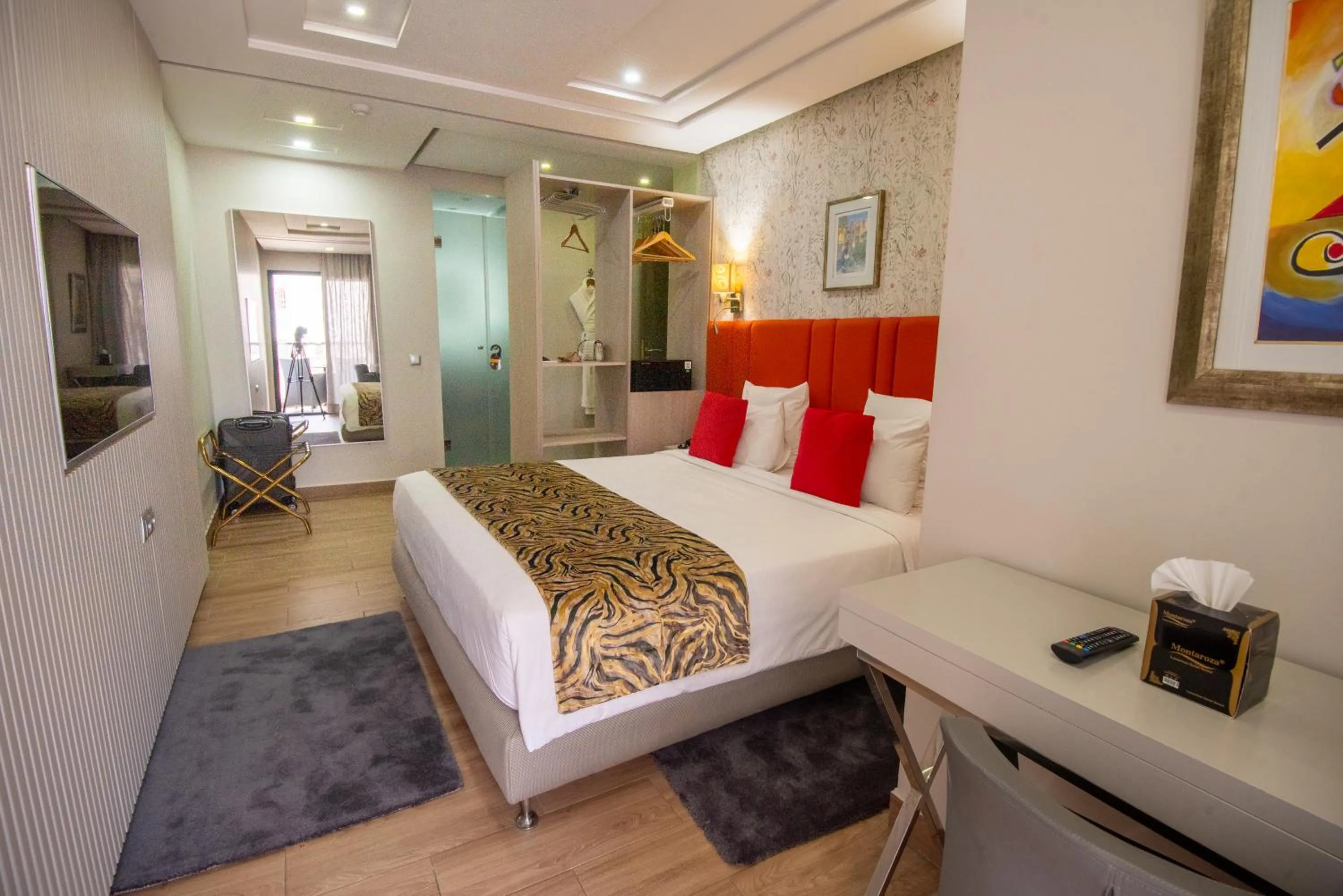 Bedroom, Bed in DownTown Hotel Maârif Casablanca By TSA