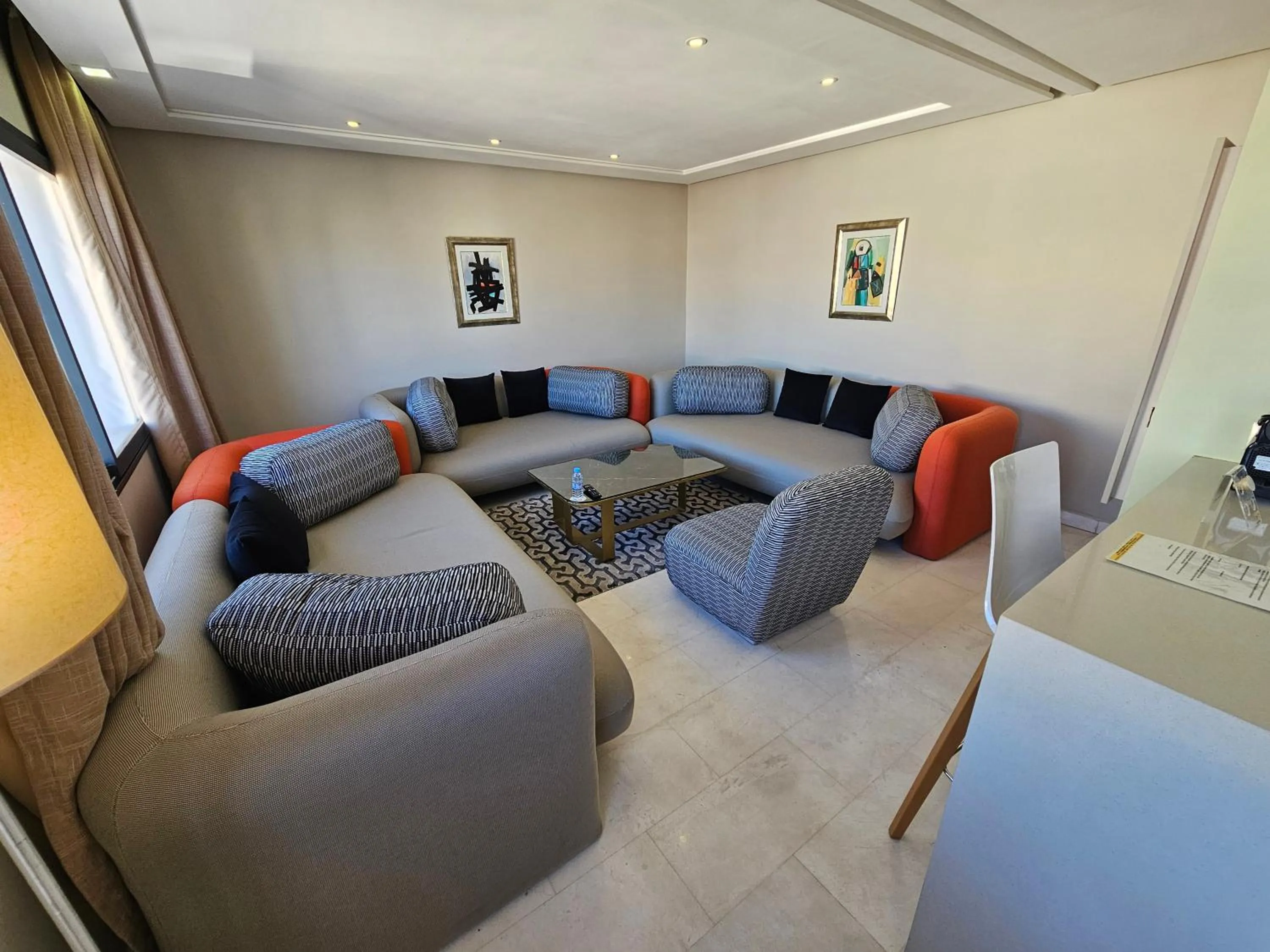 Living room in DownTown Hotel Maârif Casablanca By TSA