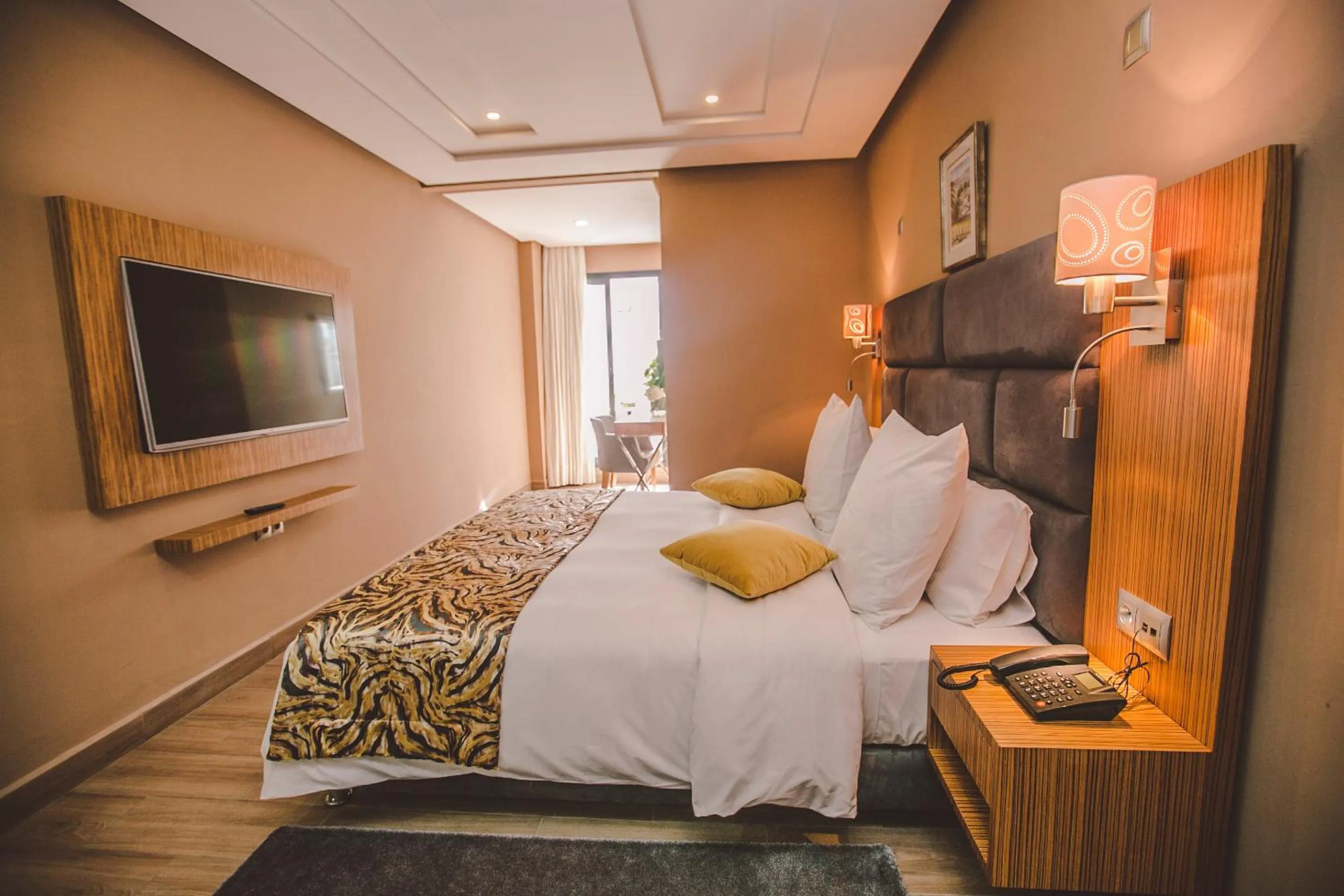 Bedroom, Bed in Hôtel Down Town Maarif