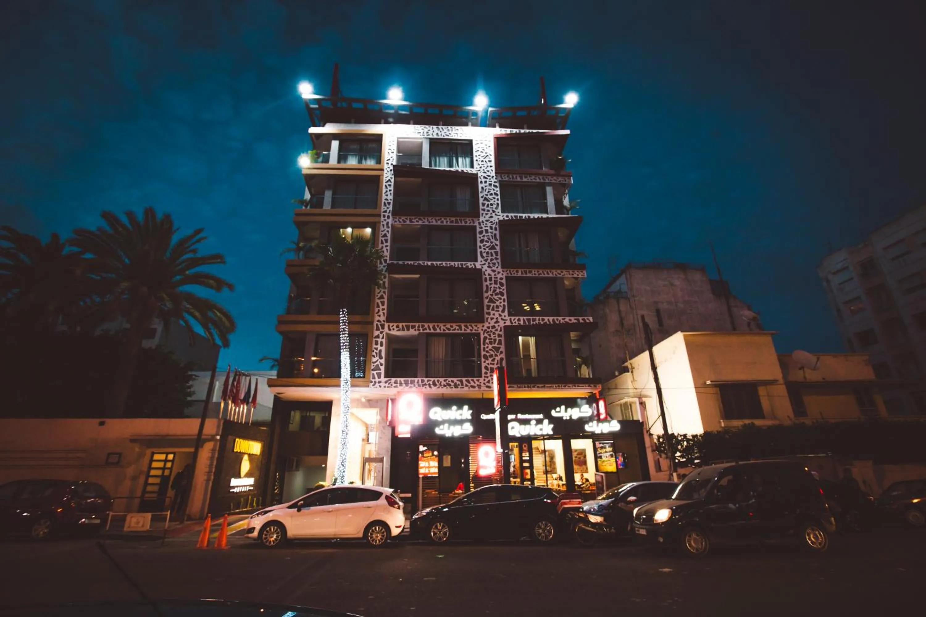 Property building in Hôtel Down Town Maarif