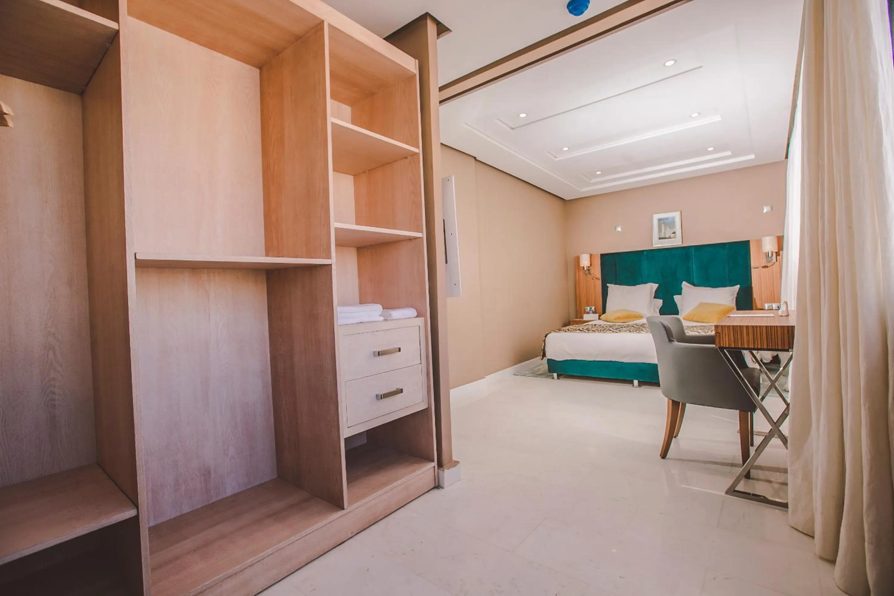 Bedroom, Bed in Hôtel Down Town Maarif