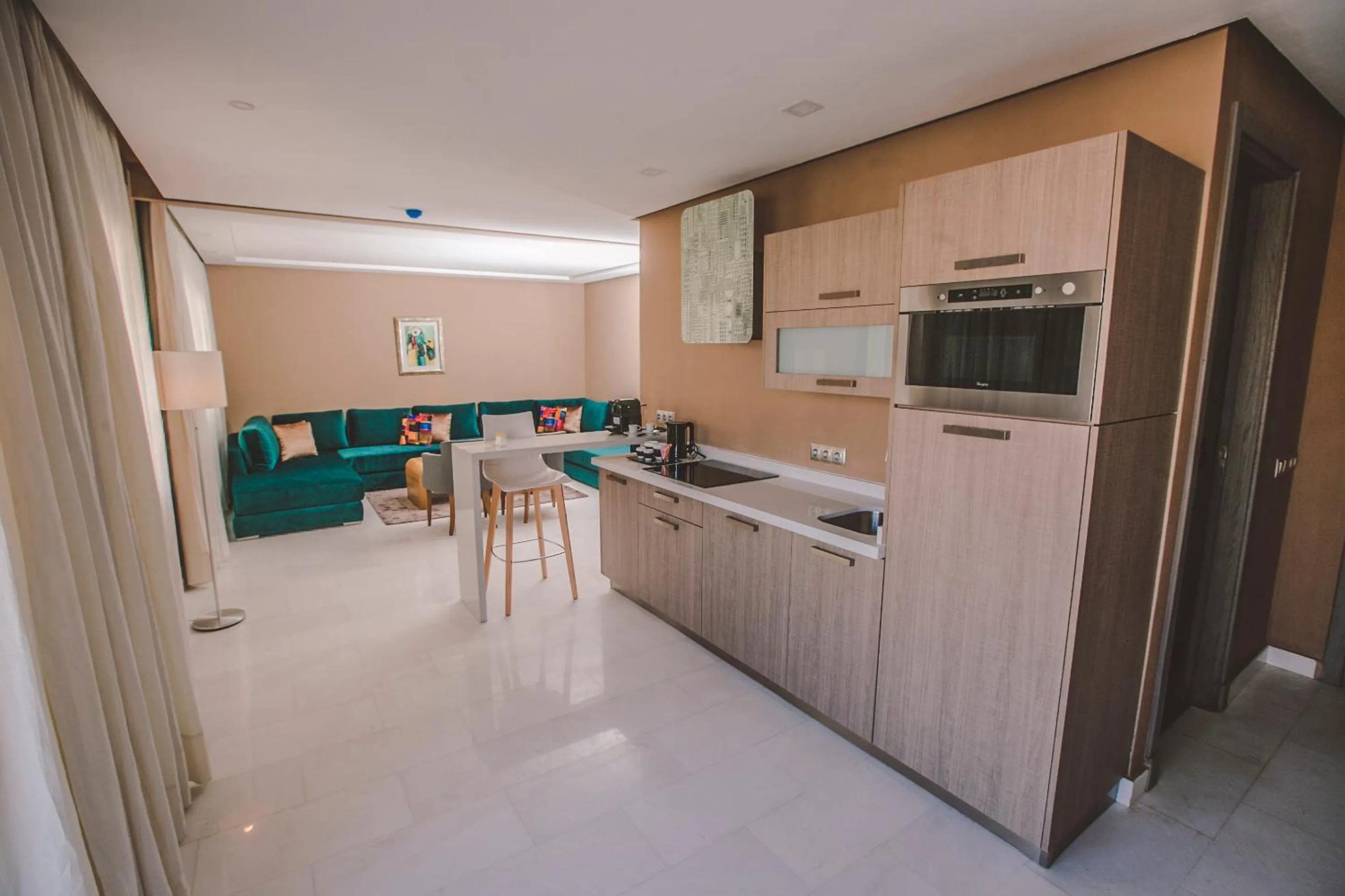 Kitchen or kitchenette in Hôtel Down Town Maarif