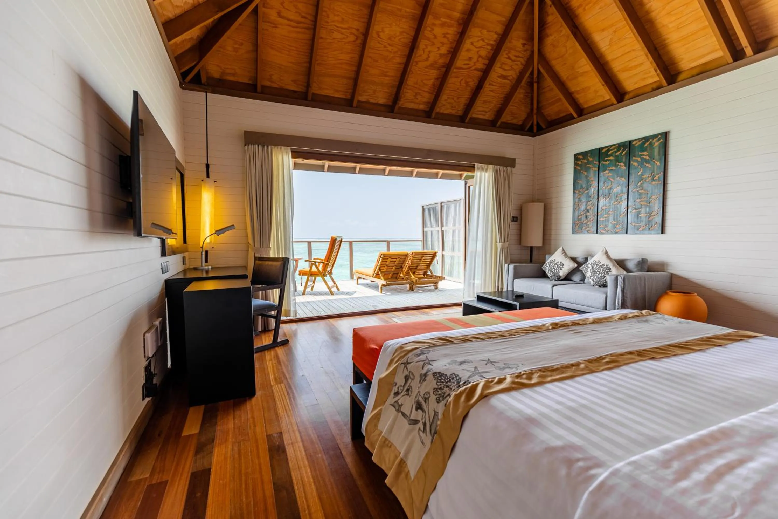 Bed in Meeru Maldives Resort Island