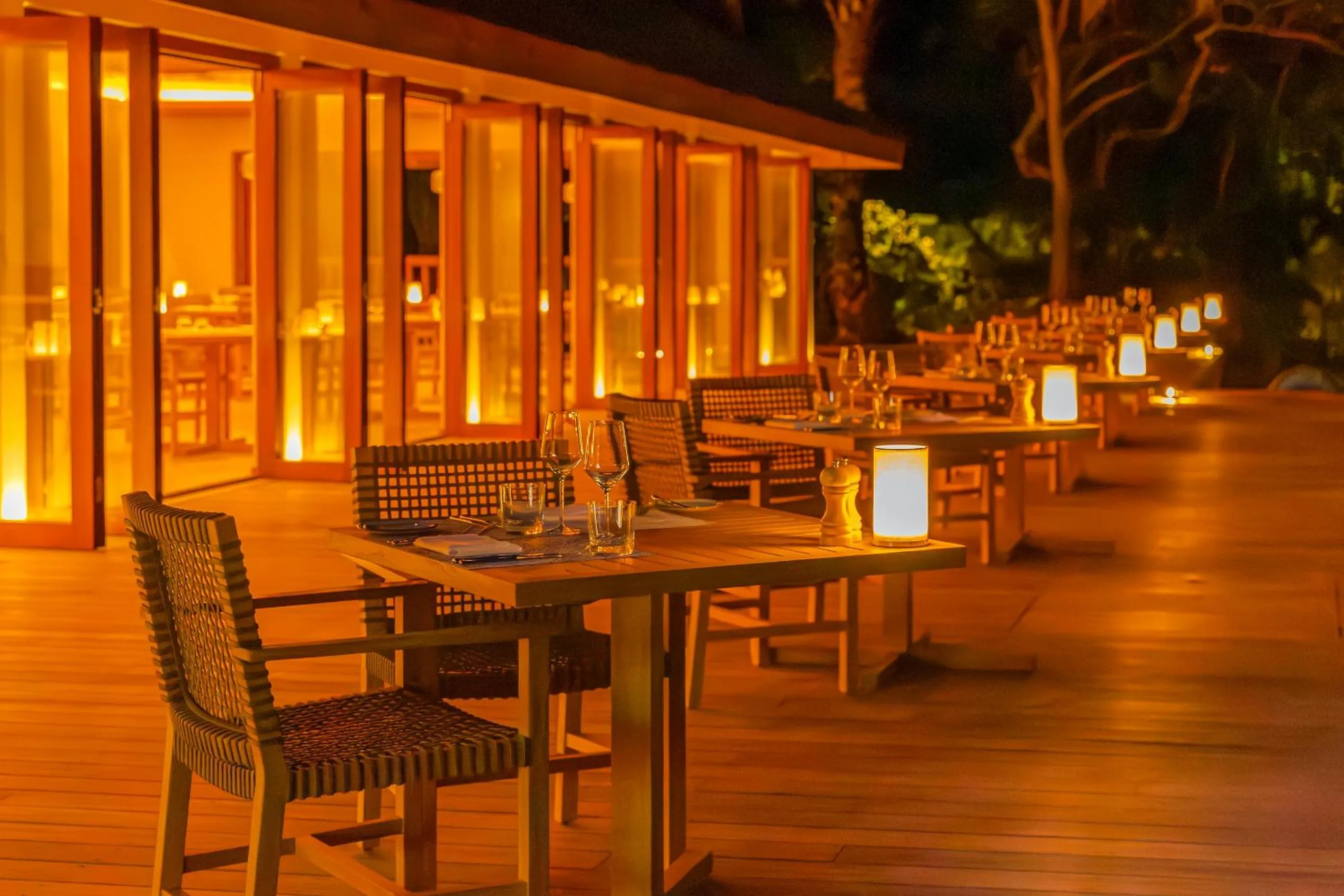 Restaurant/places to eat in Meeru Maldives Resort Island