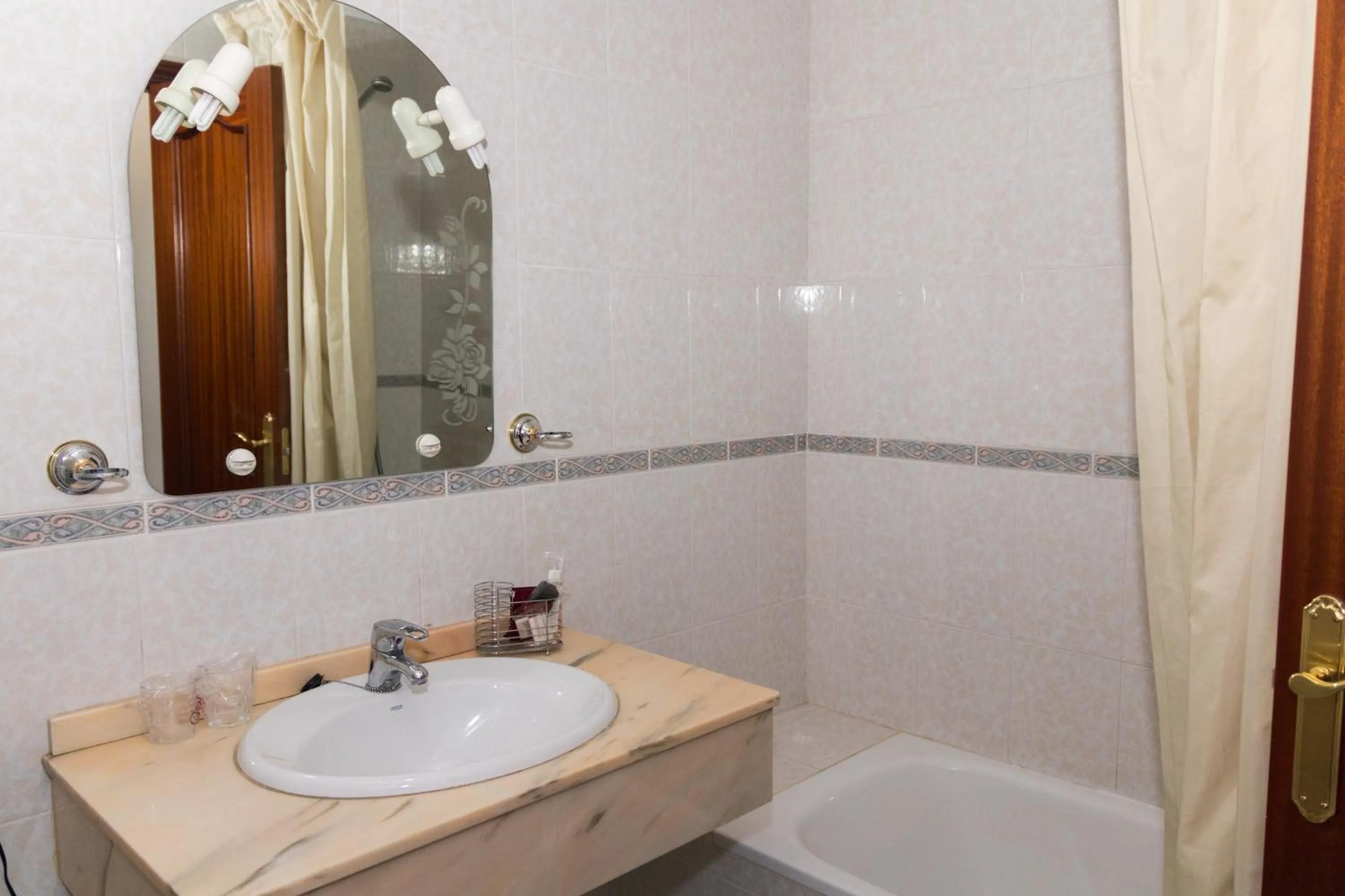 Bathroom in Hotel Avenida III