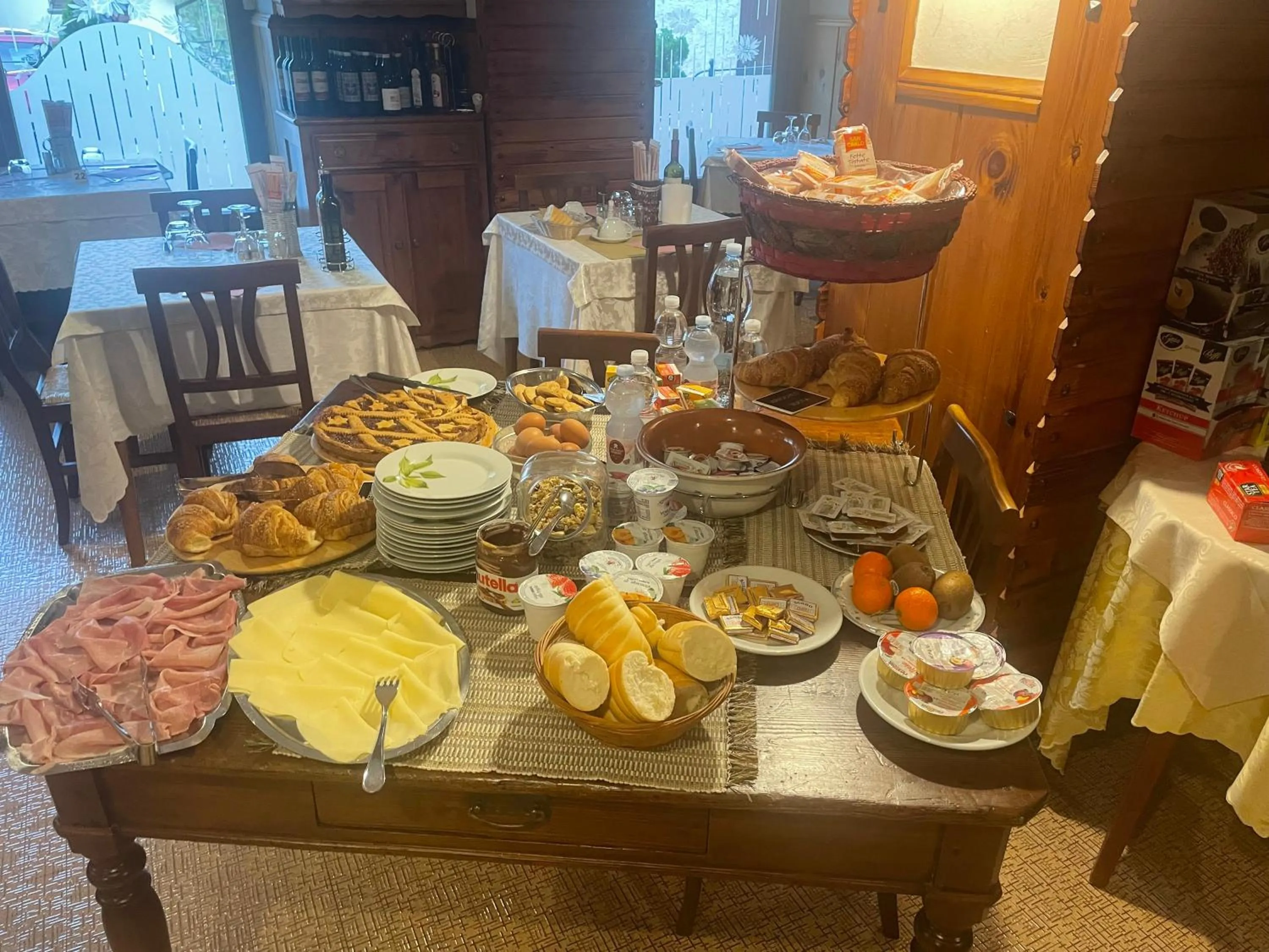 Breakfast in Hotel Americana