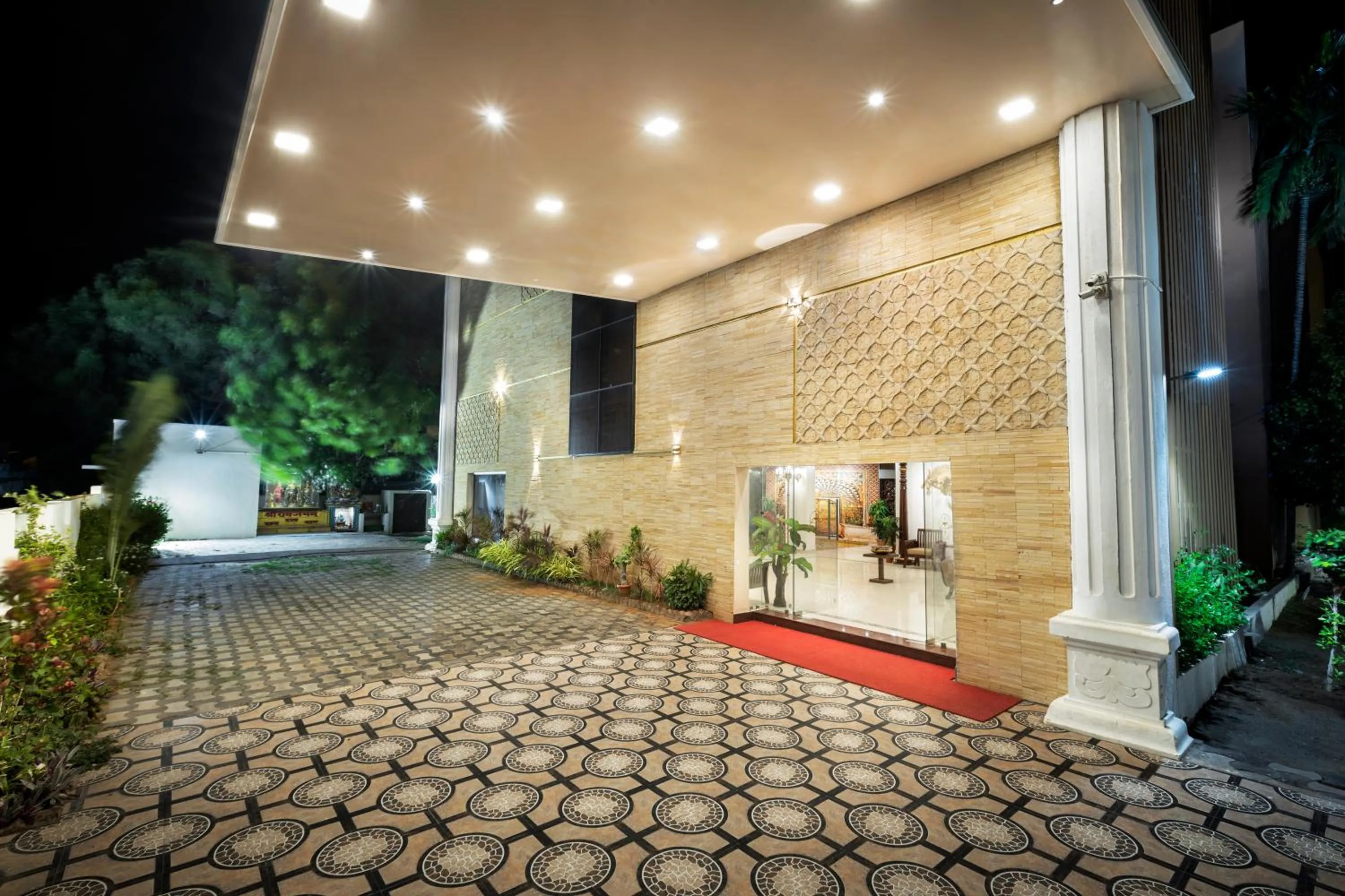 Facade/entrance in juSTa Sarang Rameshwaram