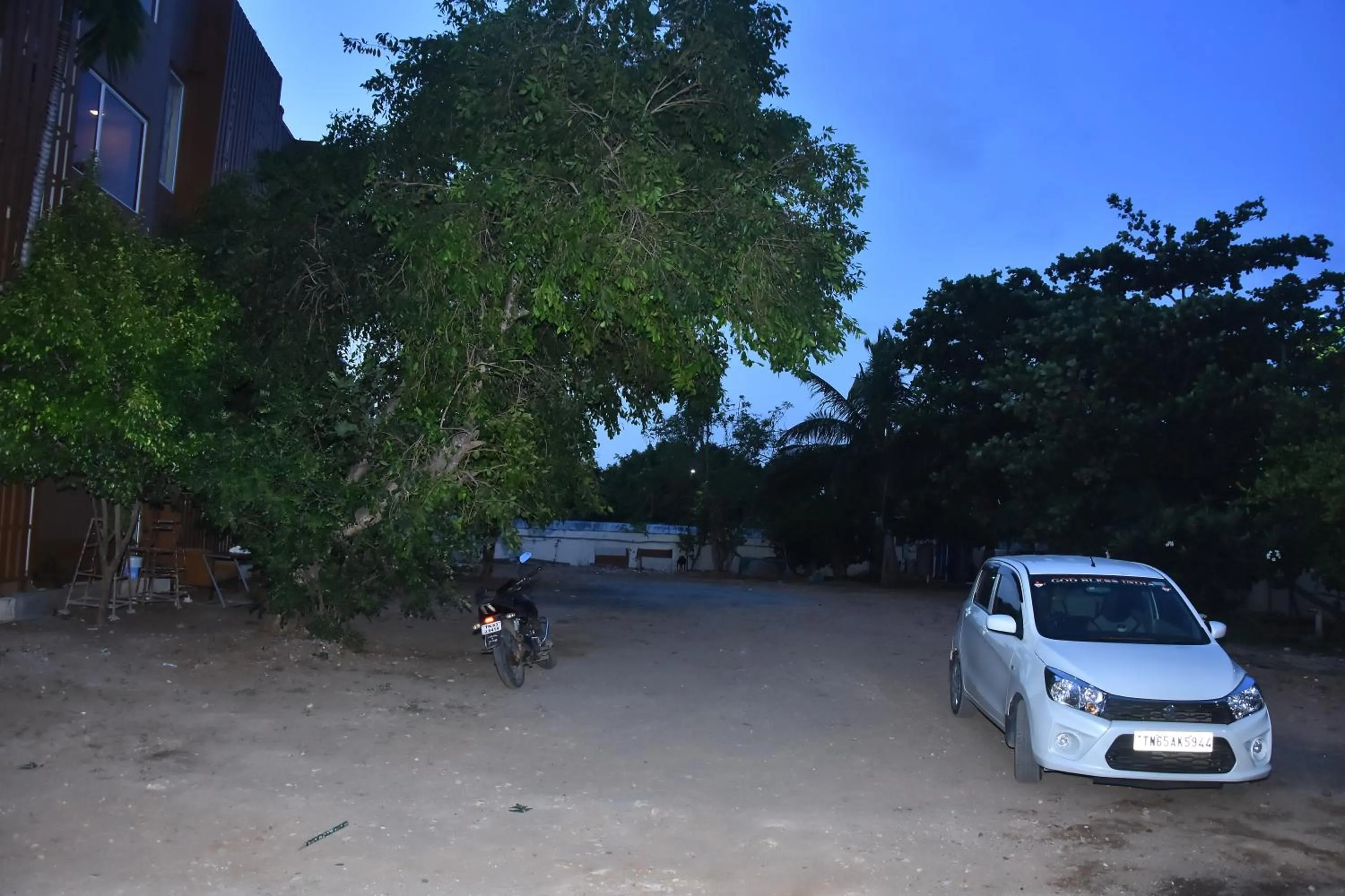 Neighbourhood in juSTa Sarang Rameshwaram