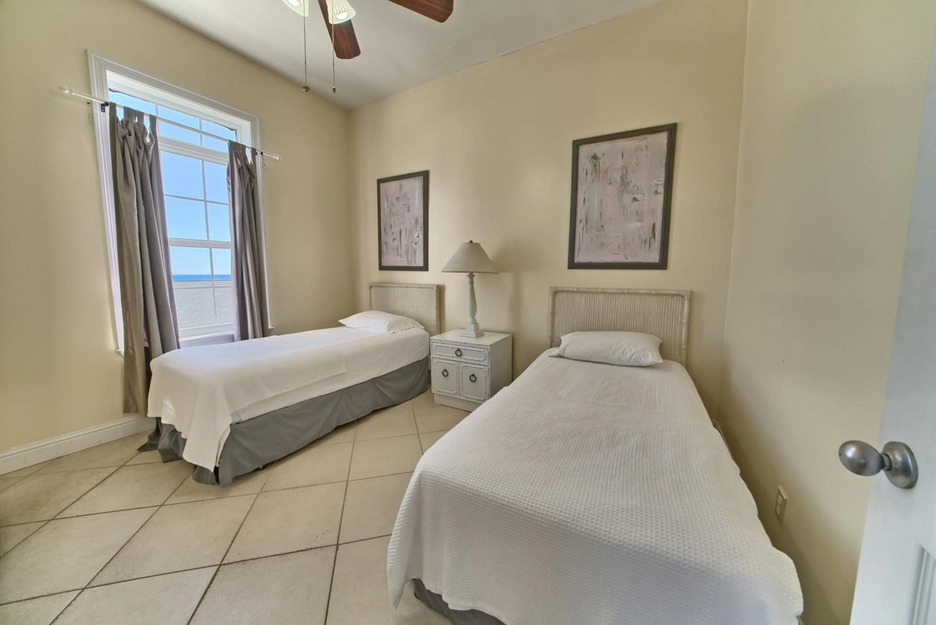 Bedroom in Pineapple Villas