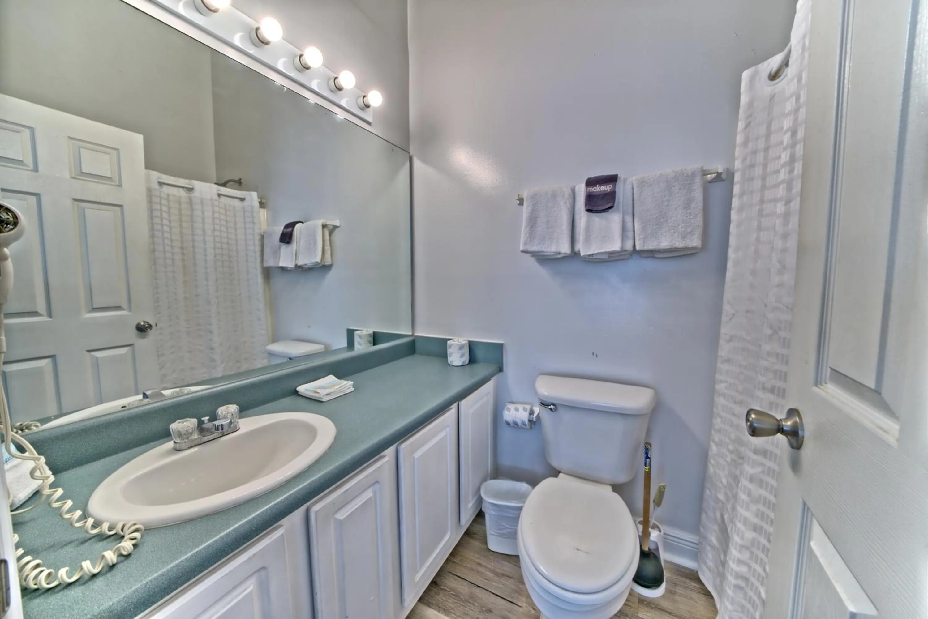 Bathroom in Pineapple Villas