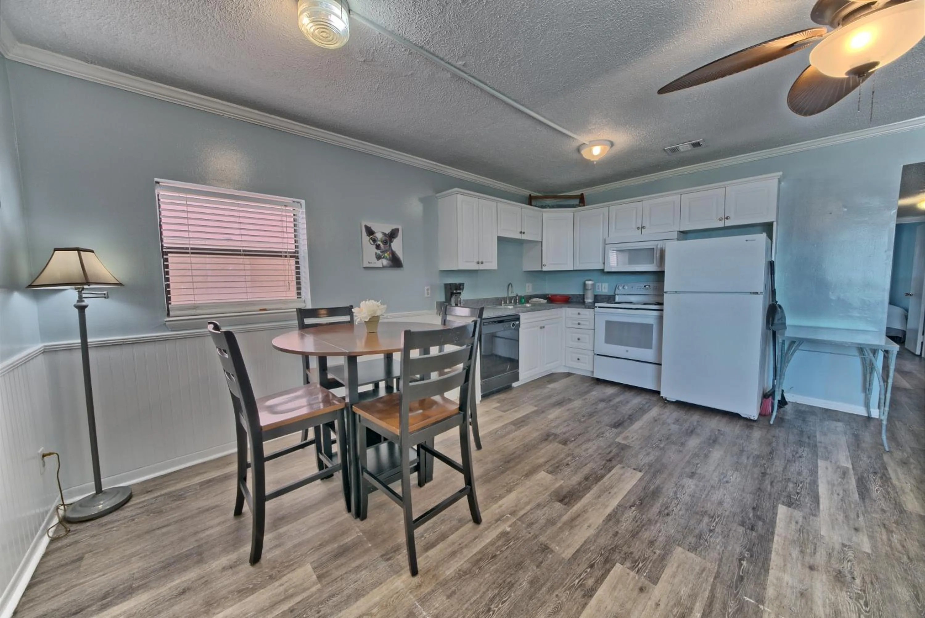 Dining area in Pineapple Villas