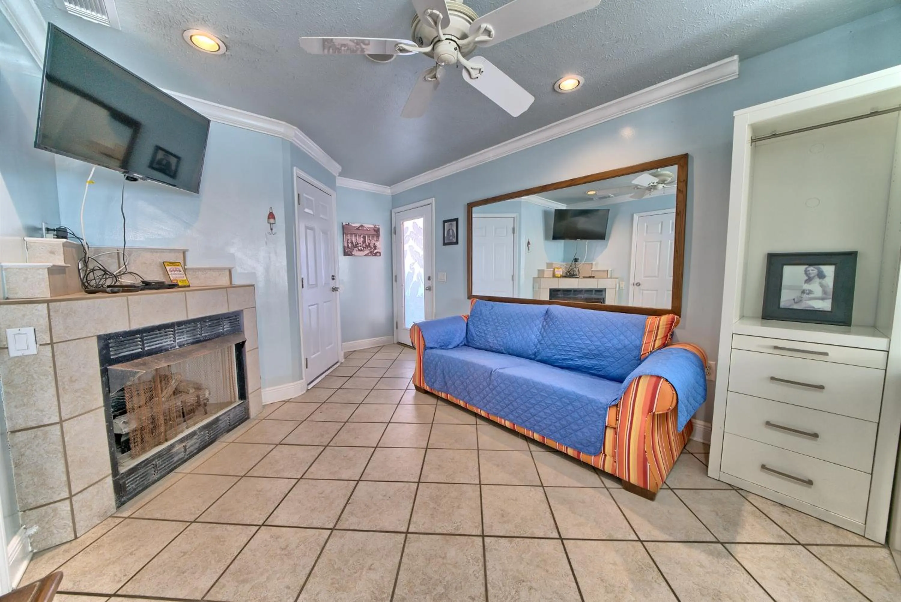 Living room in Pineapple Villas