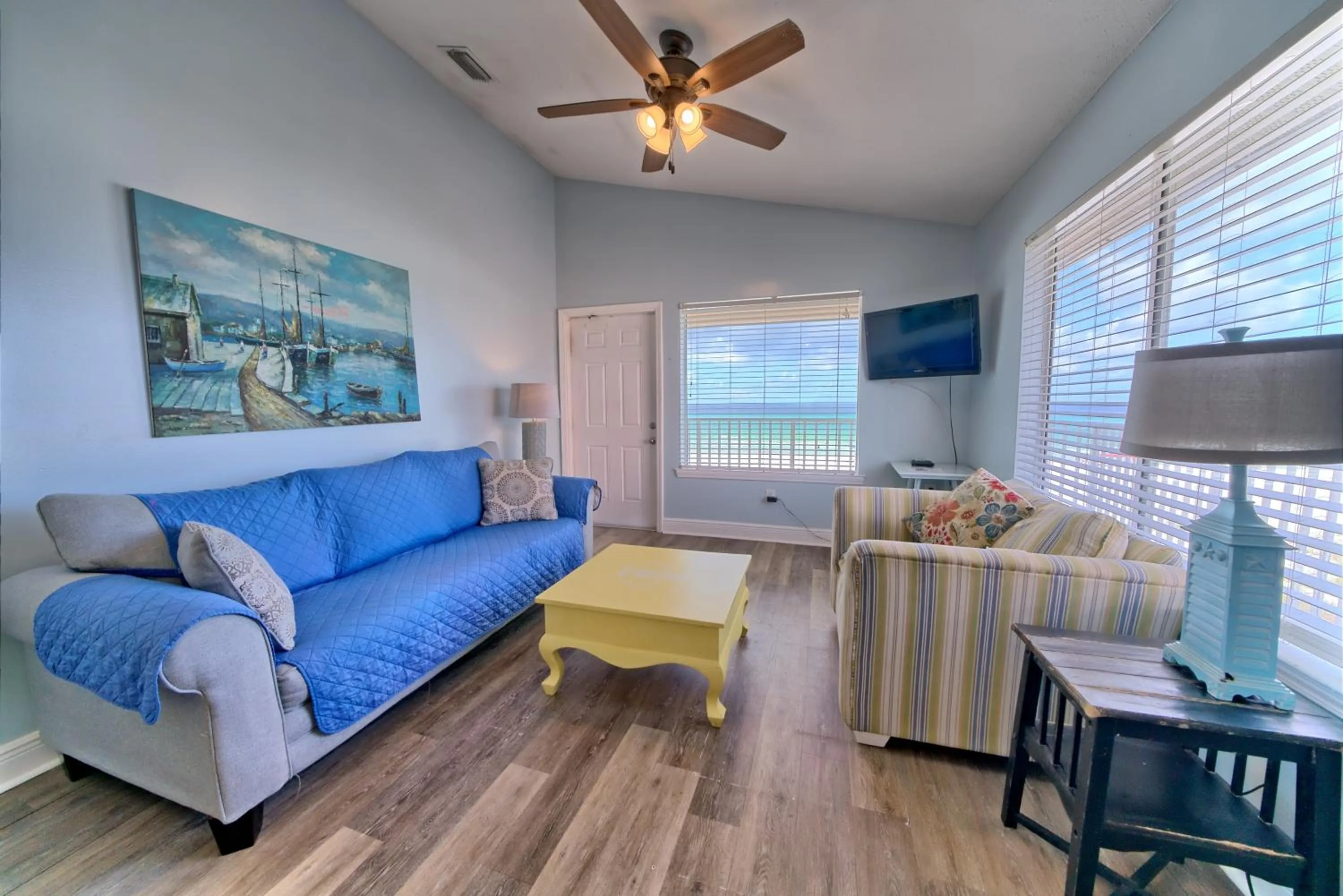 Living room in Pineapple Villas
