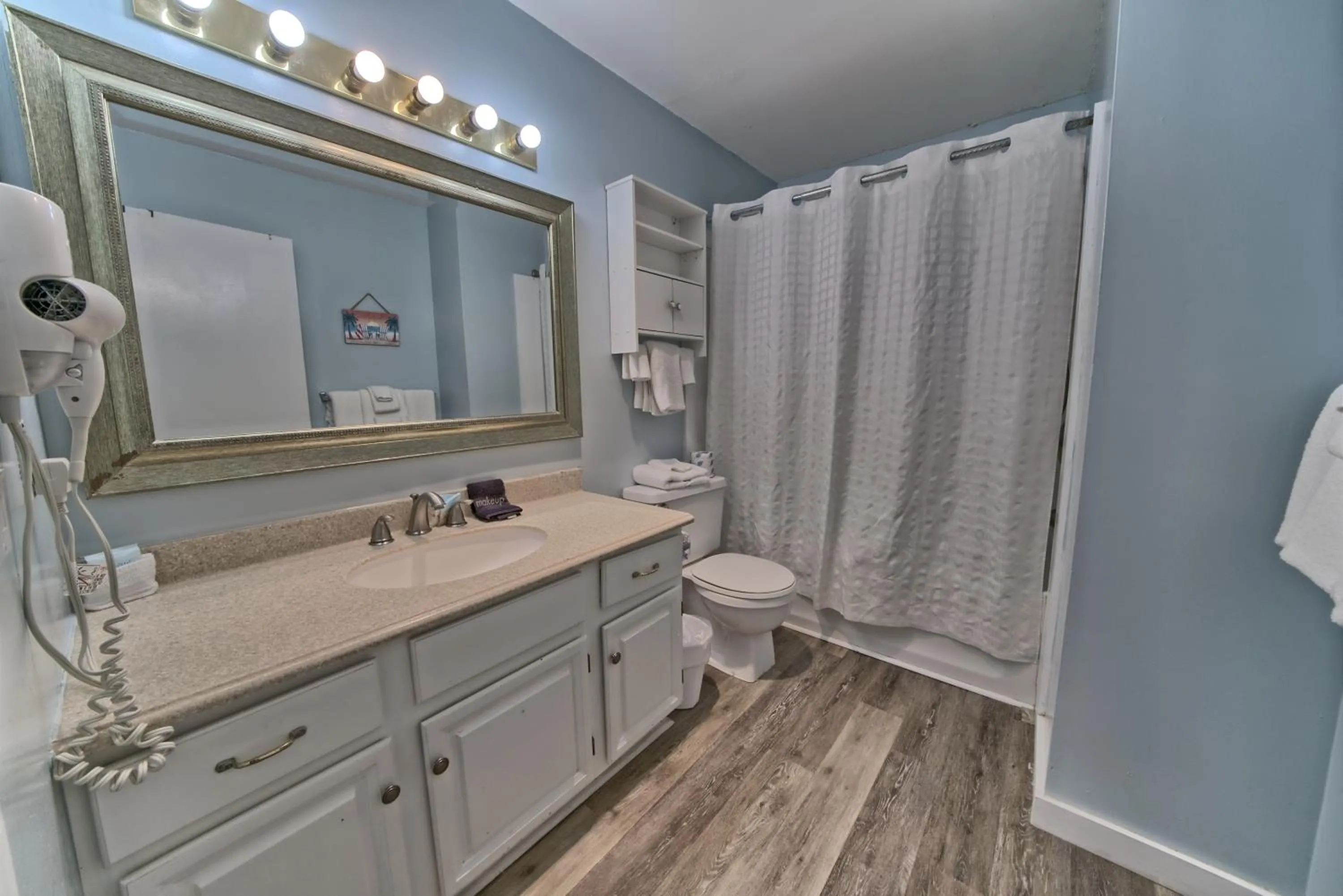 Bathroom in Pineapple Villas