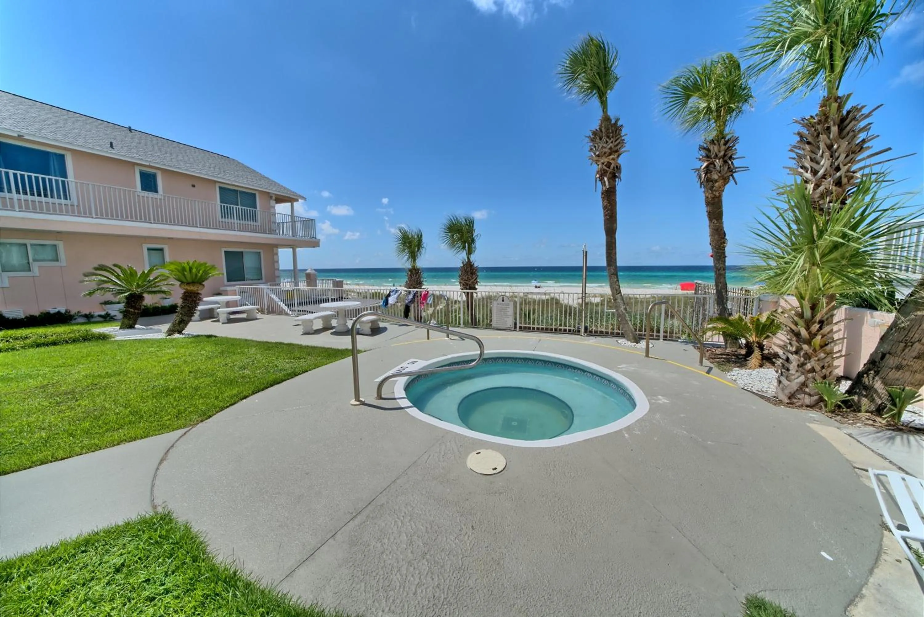 Property building in Pineapple Villas