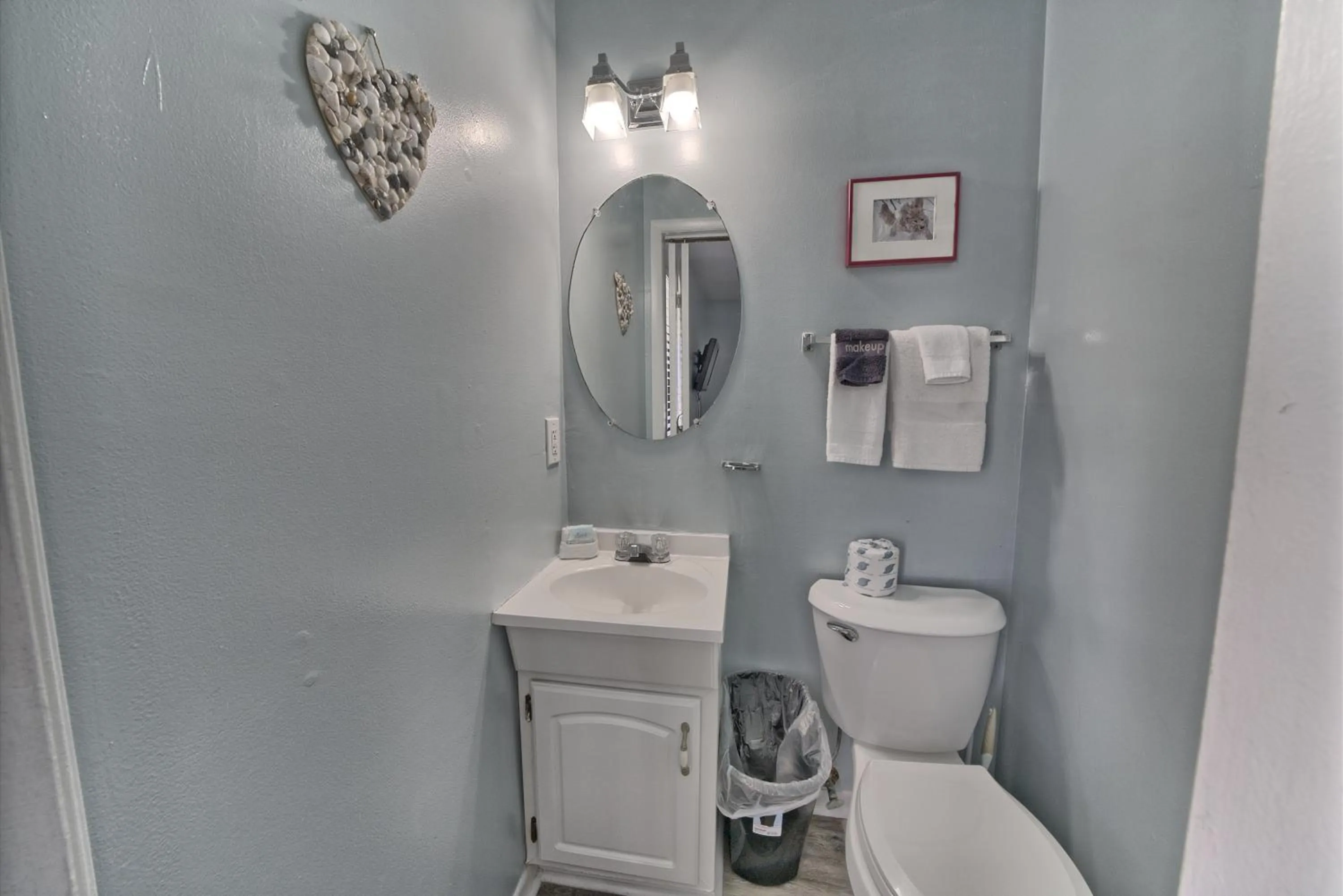Bathroom in Pineapple Villas
