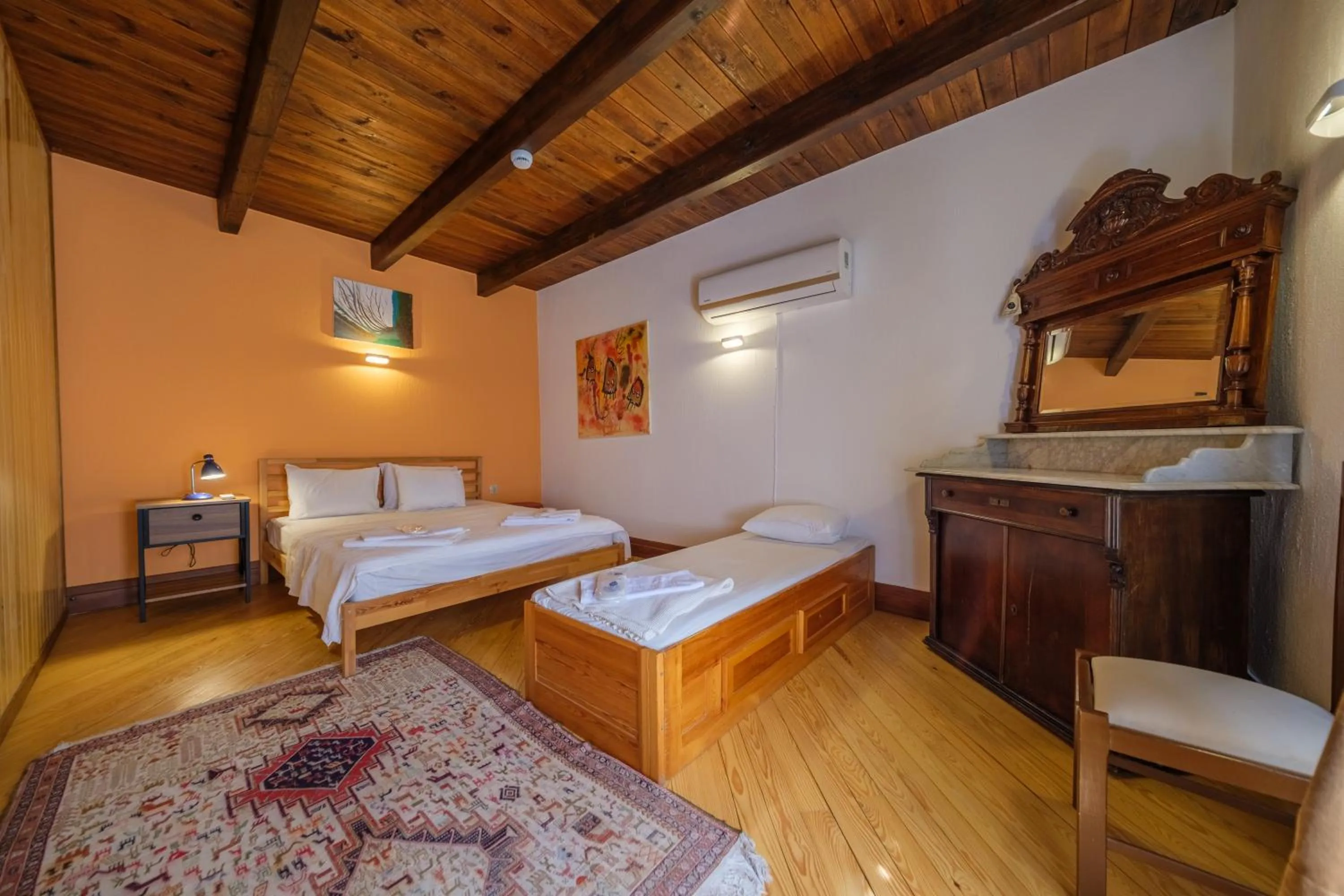 Bed in Mavras Tas Odalar