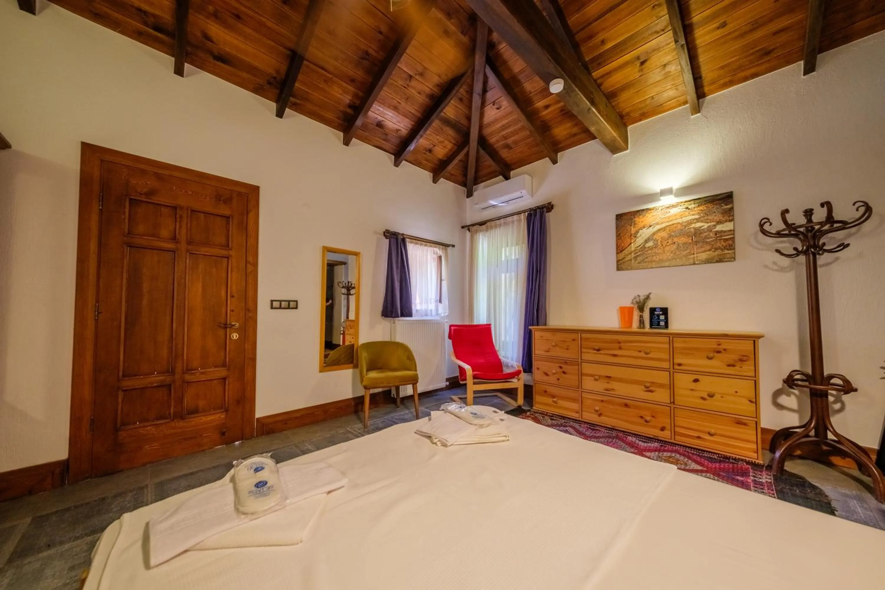 Bed in Mavras Tas Odalar