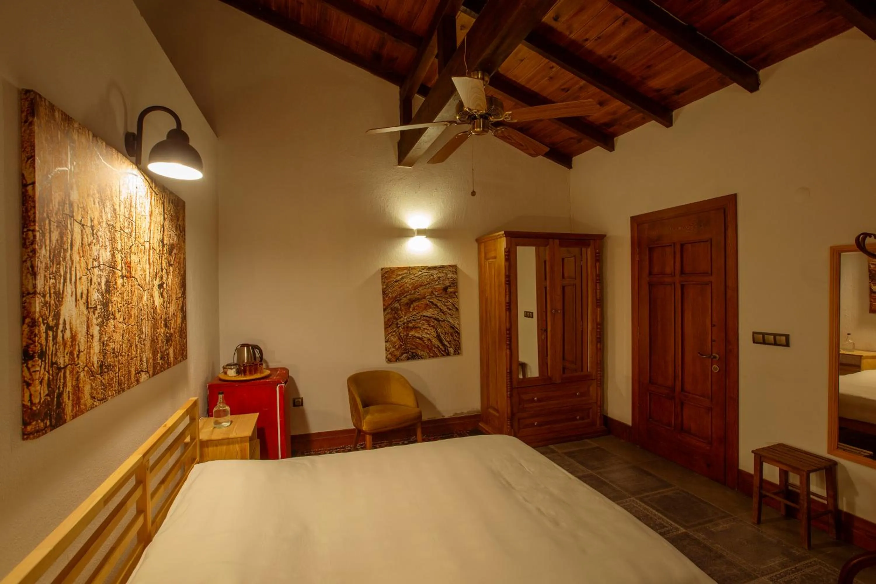 Bed in Mavras Tas Odalar