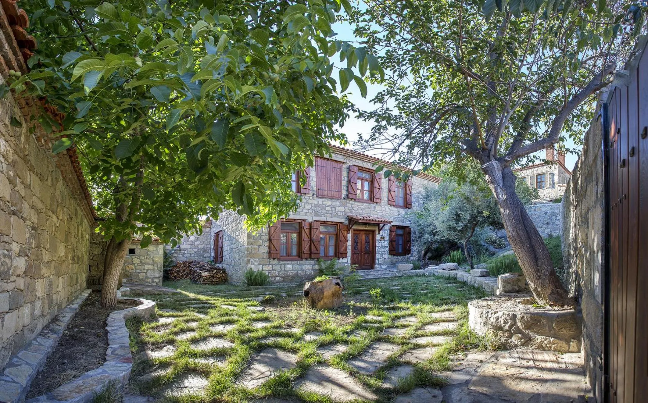 Garden in Mavras Tas Odalar