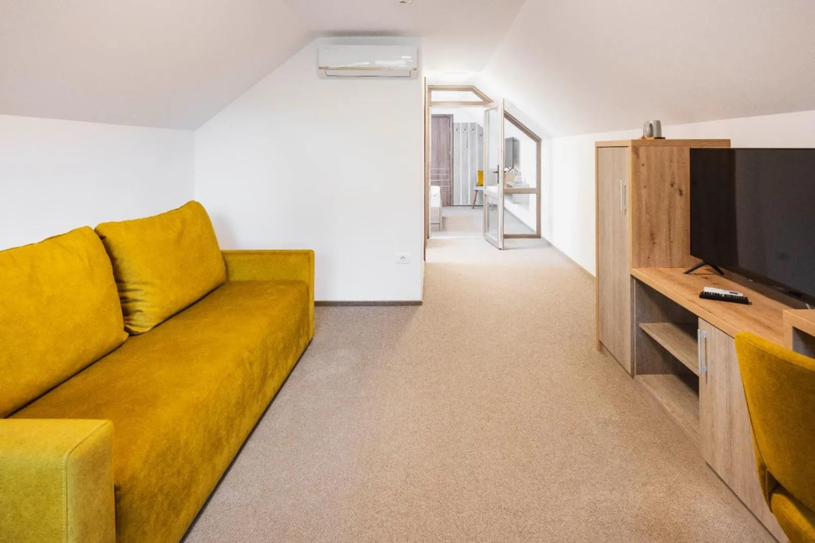 TV and multimedia in Pensiunea Comfort