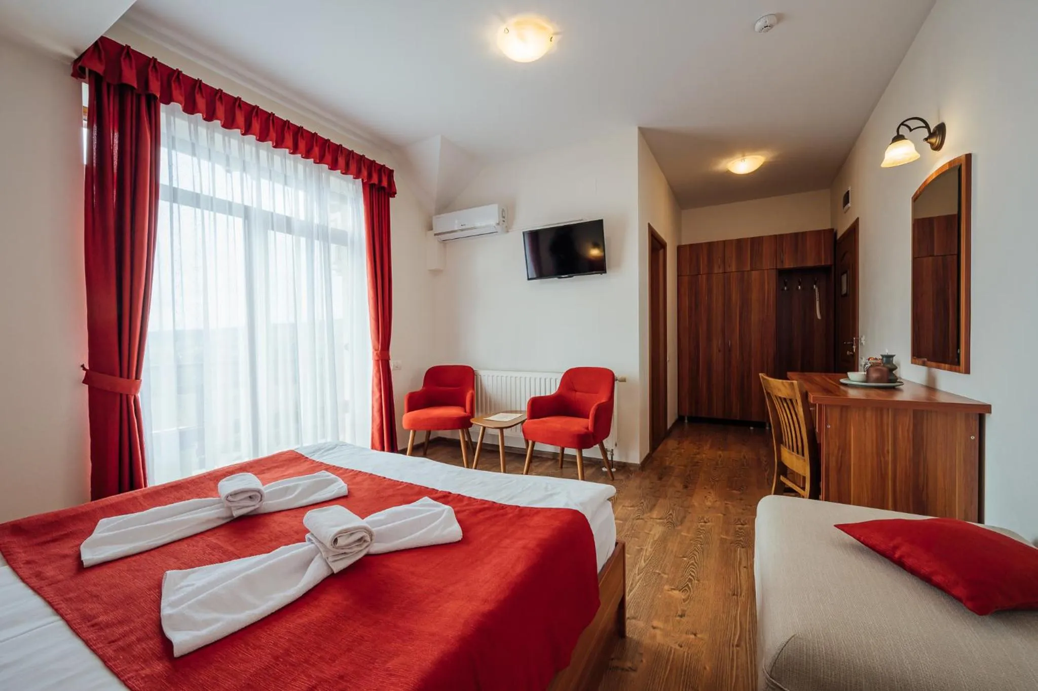 Photo of the whole room, Bed in Pensiunea Comfort