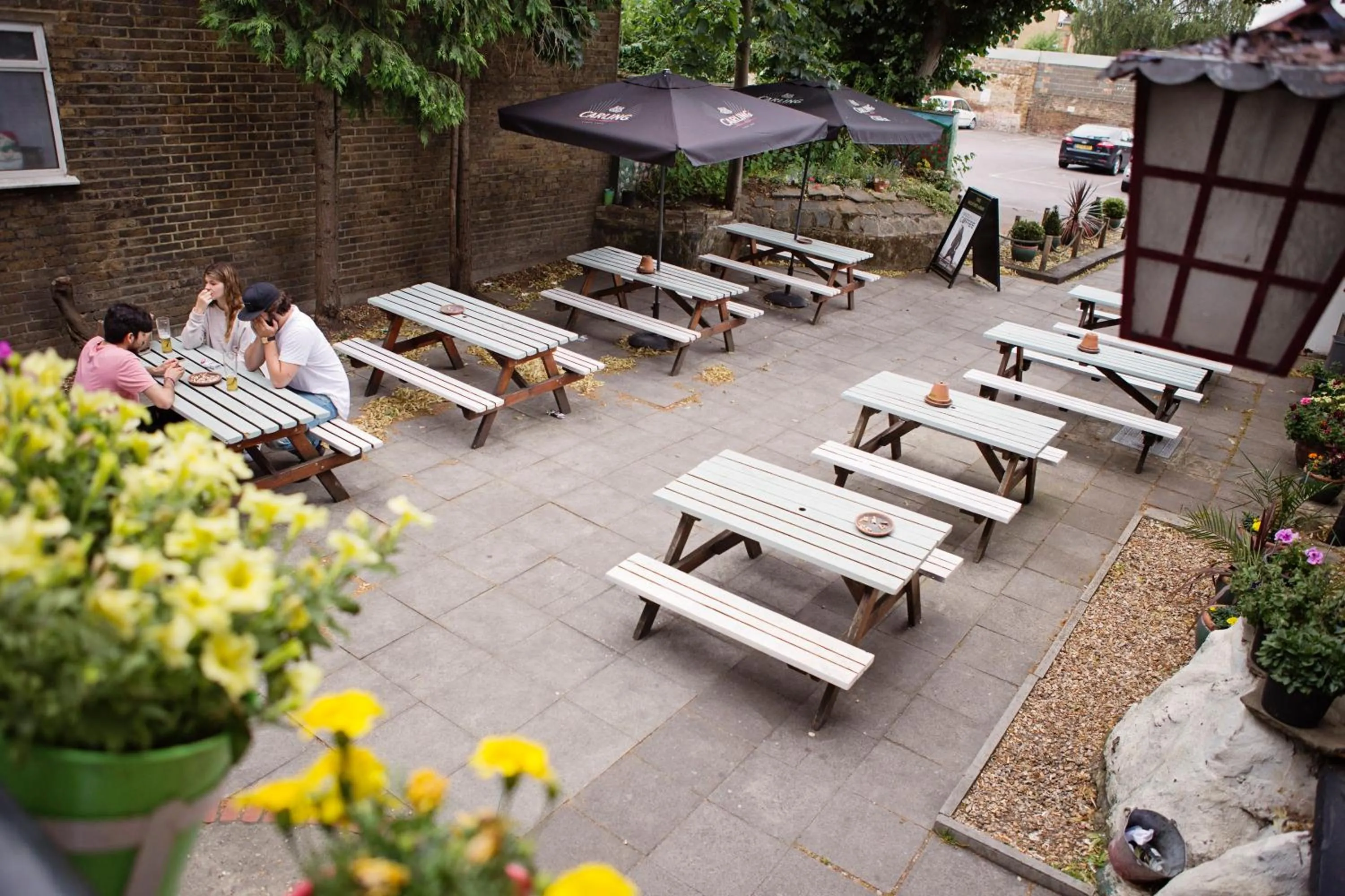 Patio in The Milford Arms