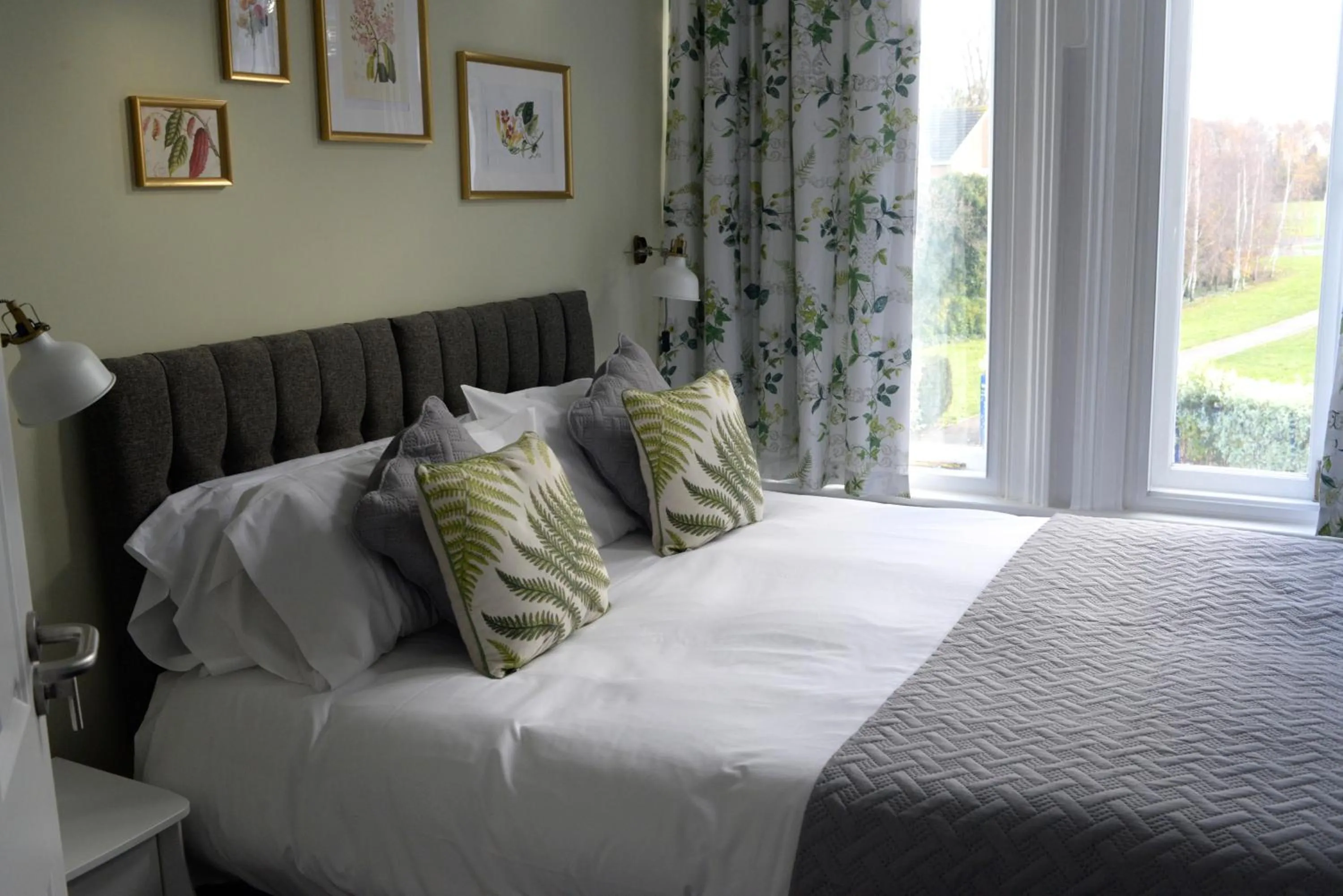 Bed in The Milford Arms