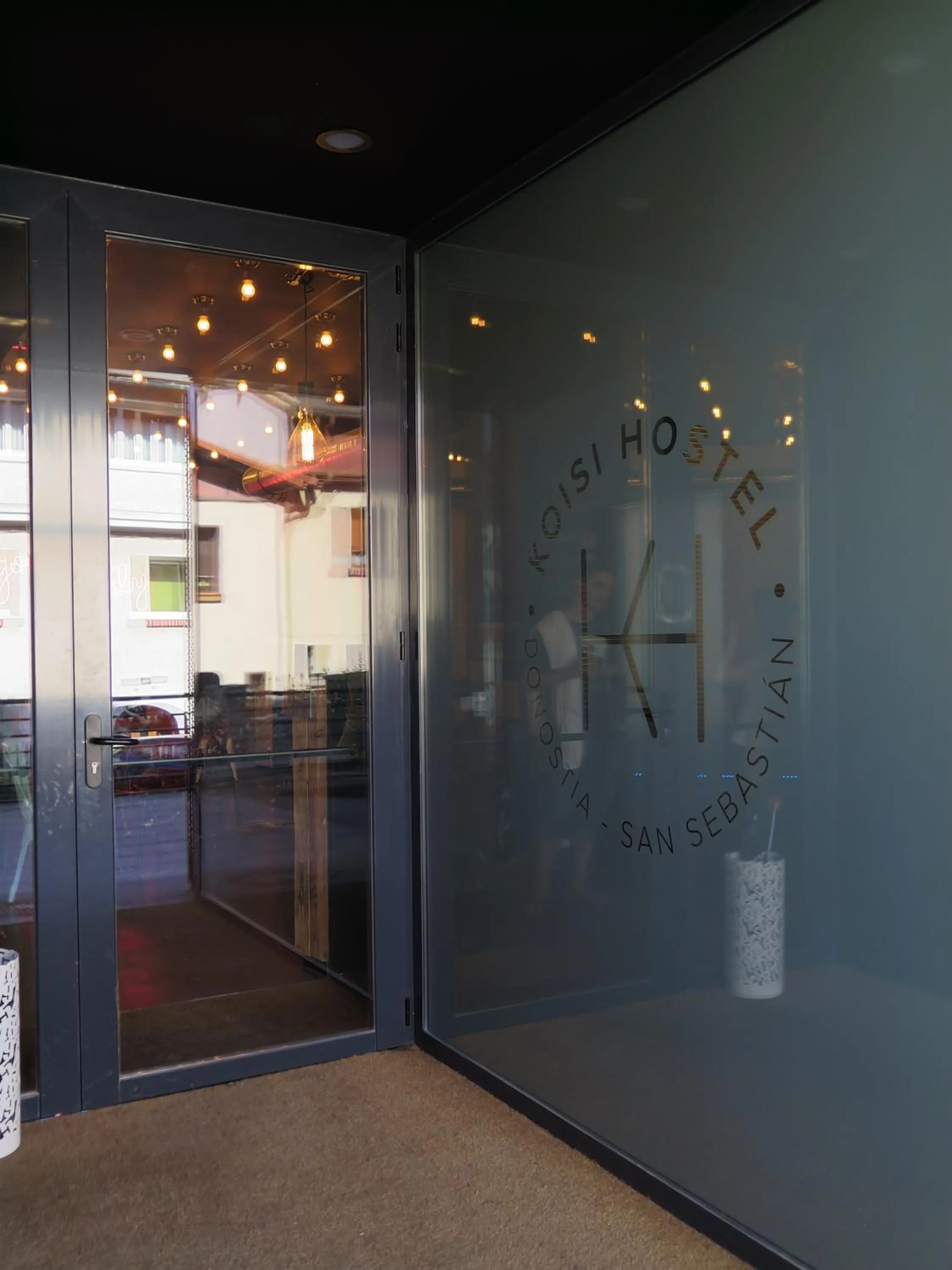 Facade/entrance in Koisi Hostel