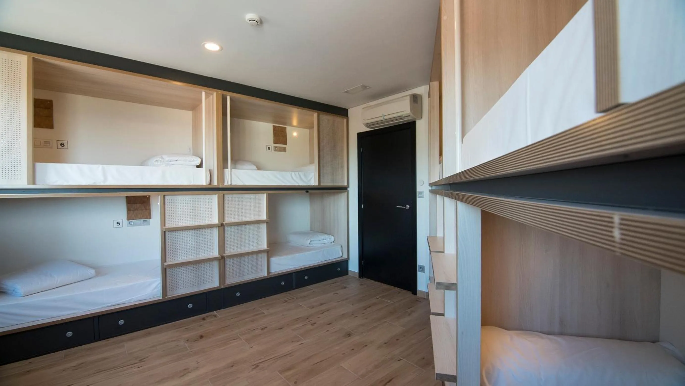 bunk bed, Bed in Koisi Hostel