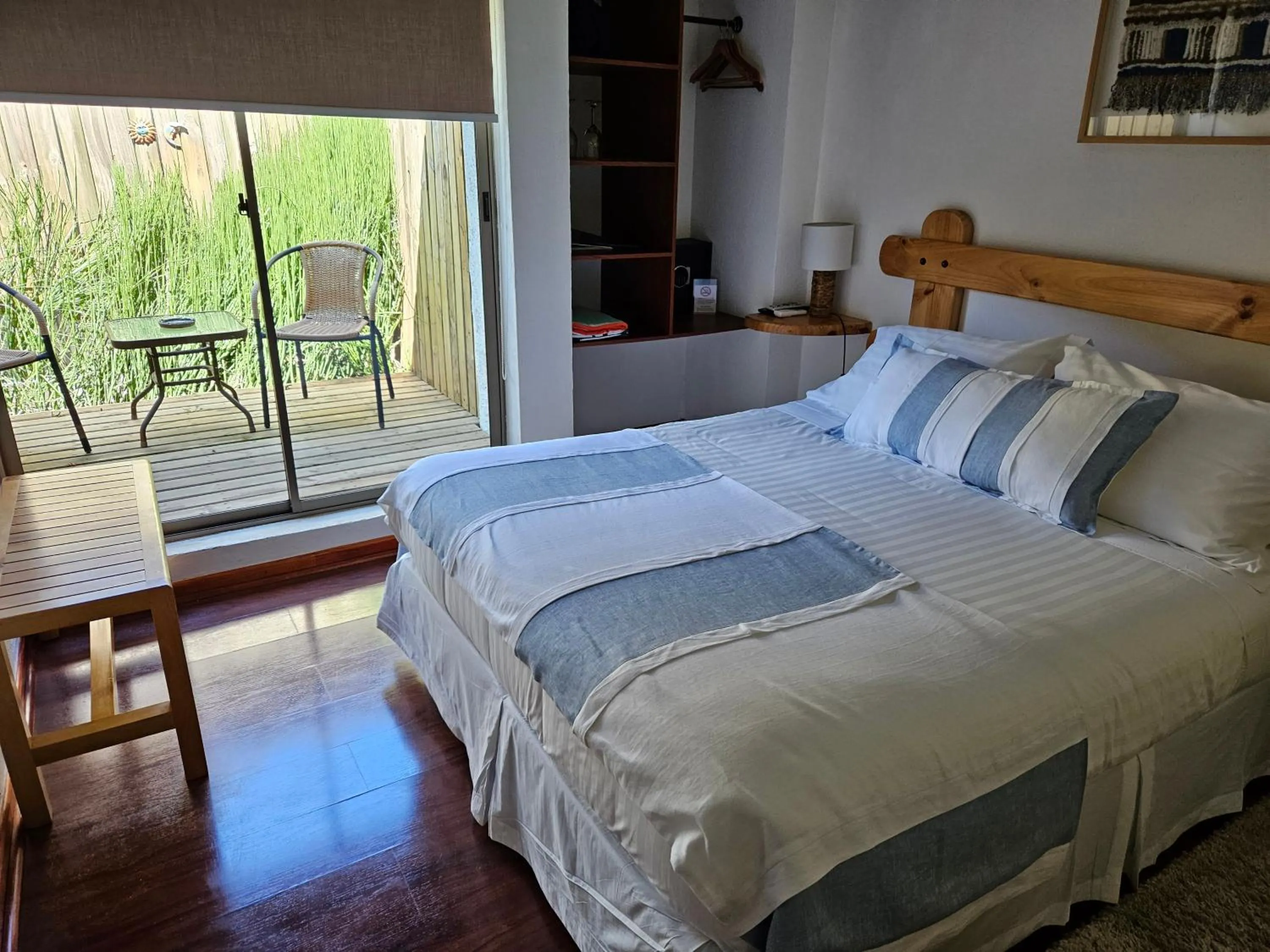 Photo of the whole room, Bed in Casa Calfu