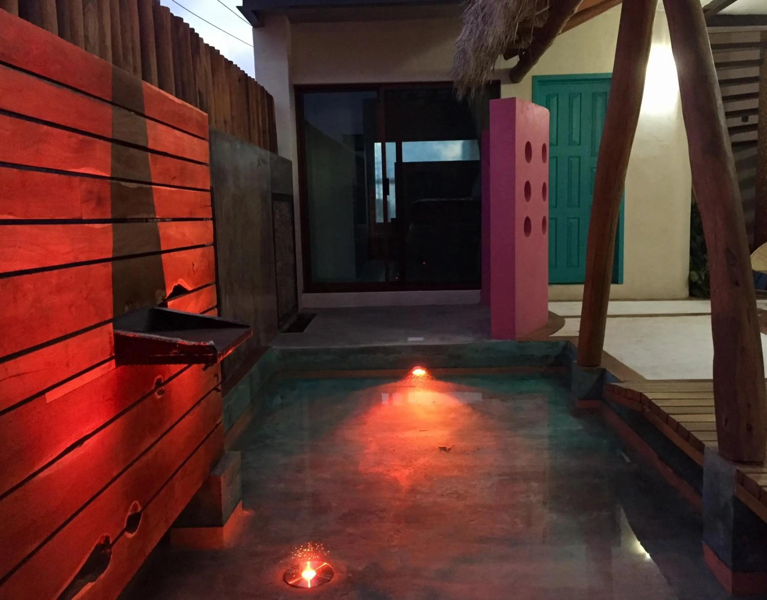 Facade/entrance in A&V Hotel Boutique