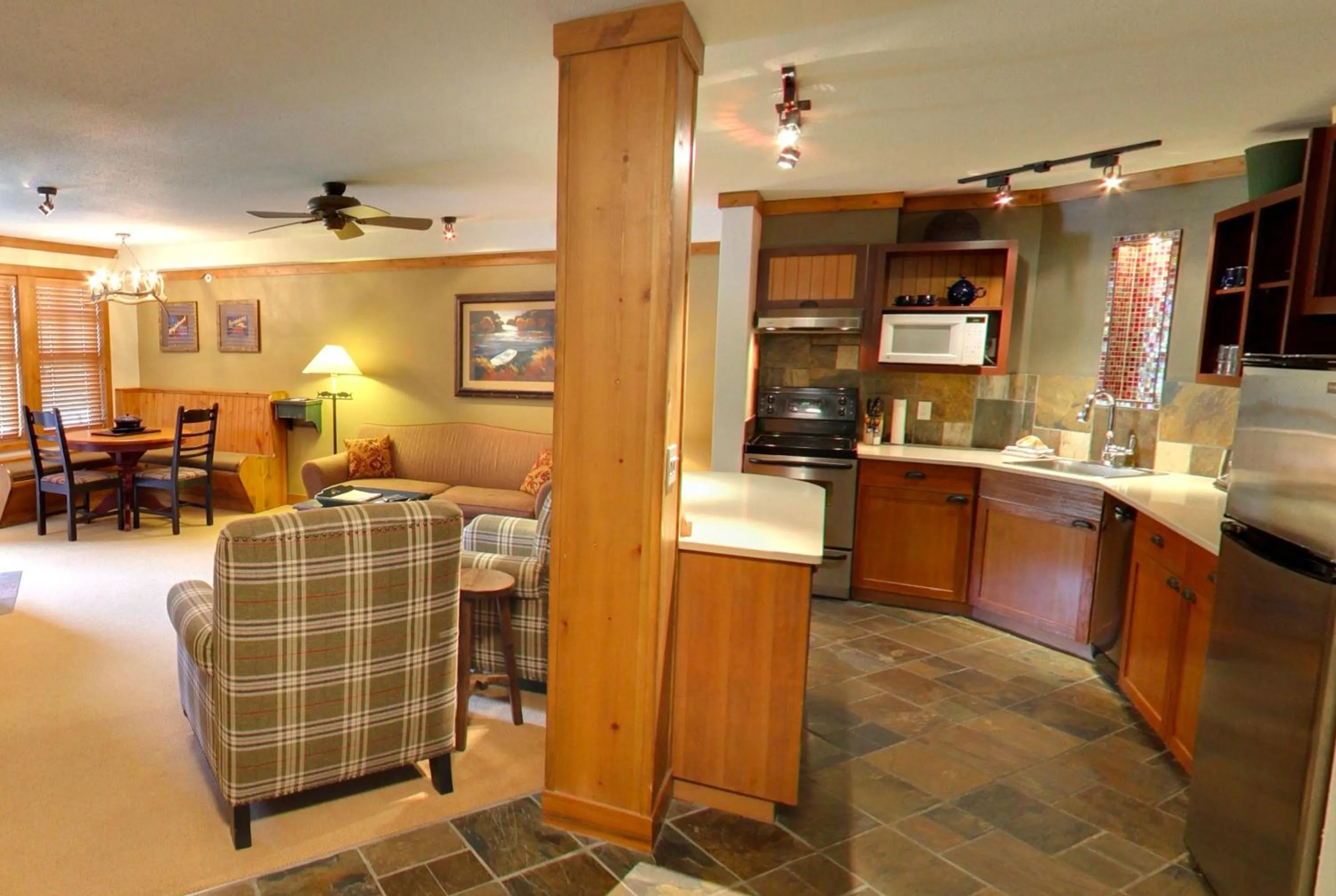 Kitchen or kitchenette in Embarc Panorama